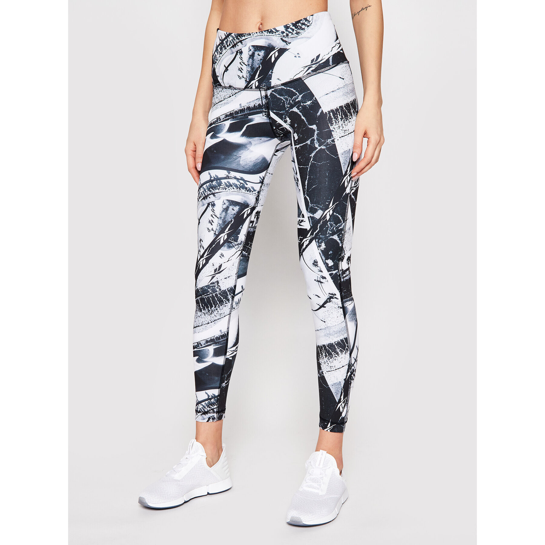 Reebok Leggings Workout Ready Printed GL2510 Fekete Slim Fit - Pepit.hu