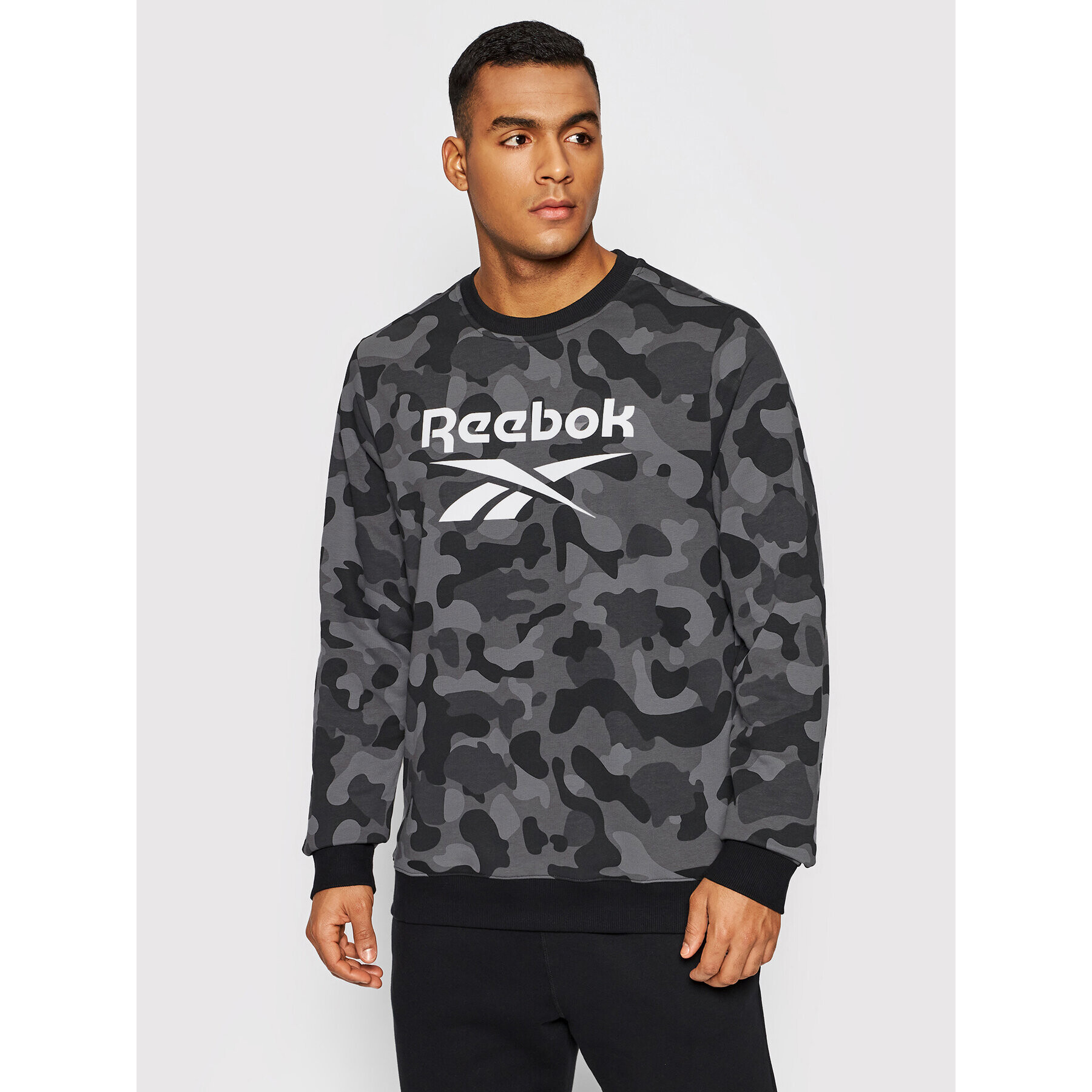 Reebok Pulóver Camo HA6314 Szürke Regular Fit - Pepit.hu