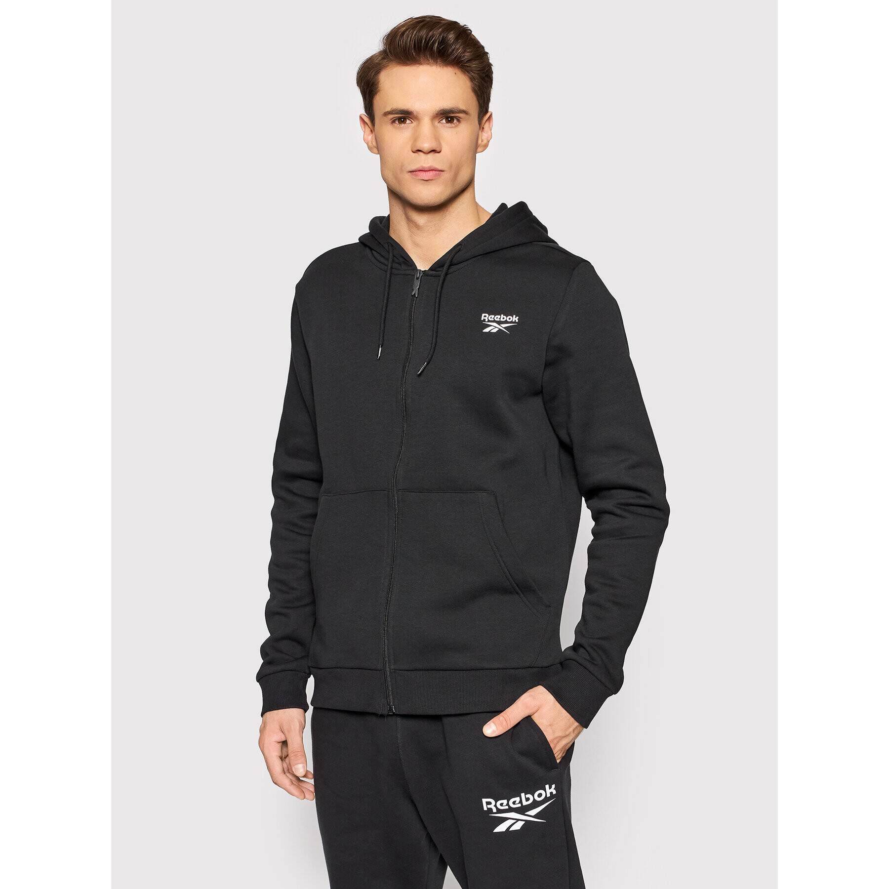 Reebok Pulóver Left Chest Logo Full HG4450 Fekete Regular Fit - Pepit.hu