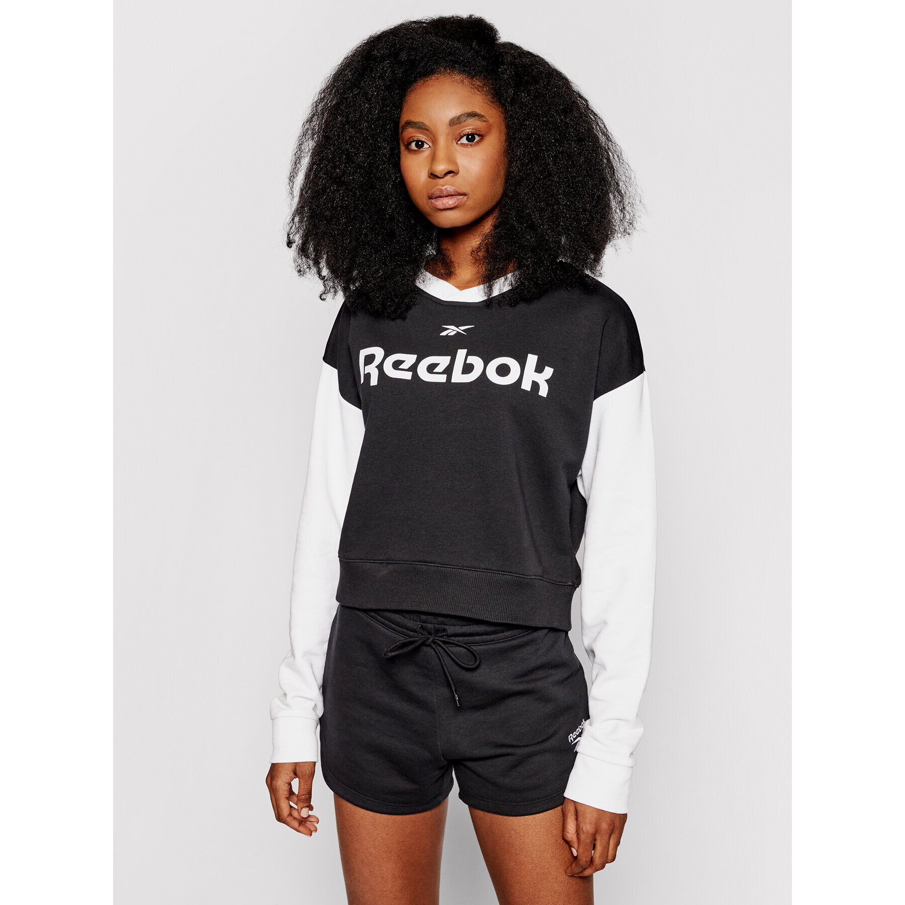 Reebok Pulóver Linear Logo GI6926 Fekete Oversize - Pepit.hu