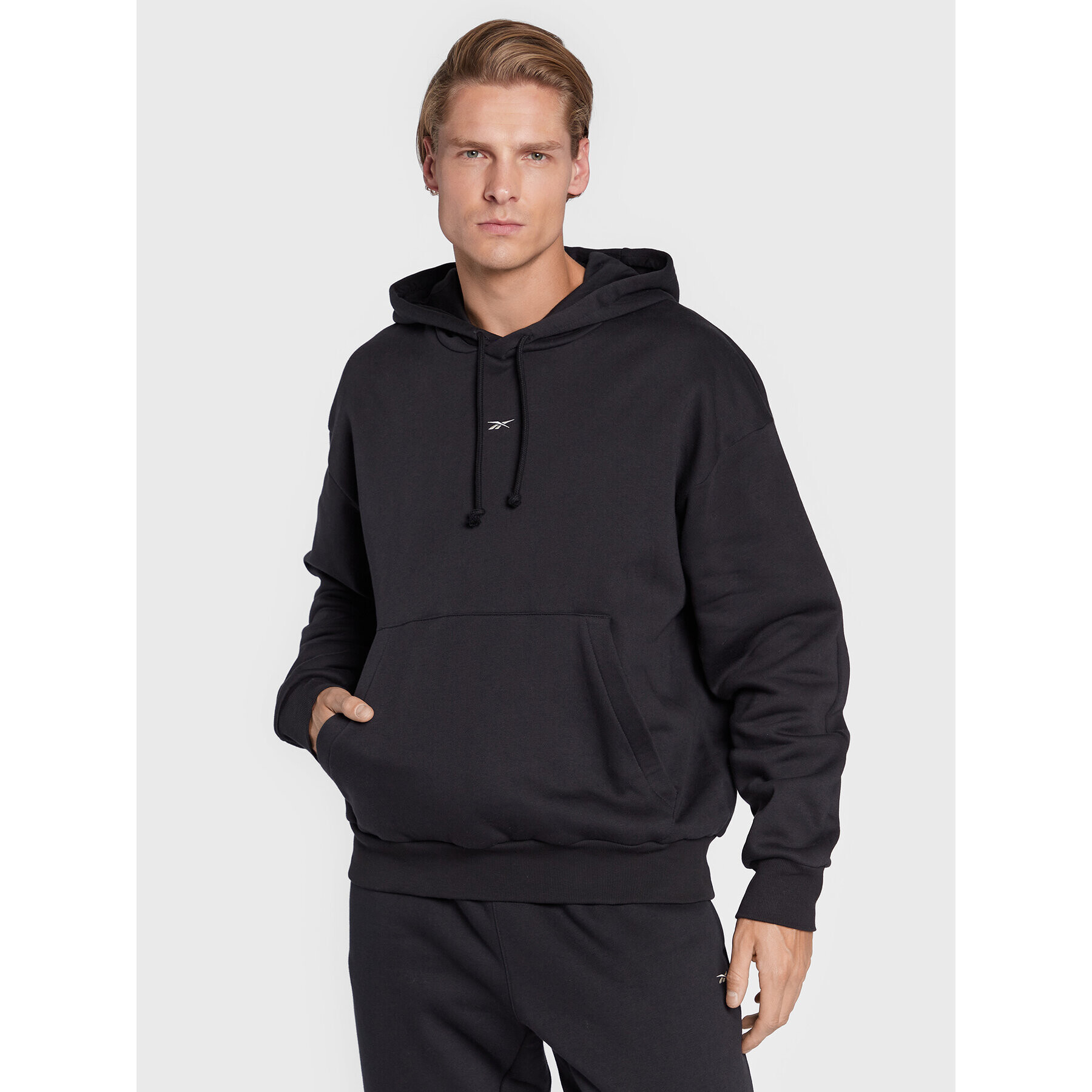 Reebok Pulóver Wardrobe Essentials HM3120 Fekete Loose Fit - Pepit.hu