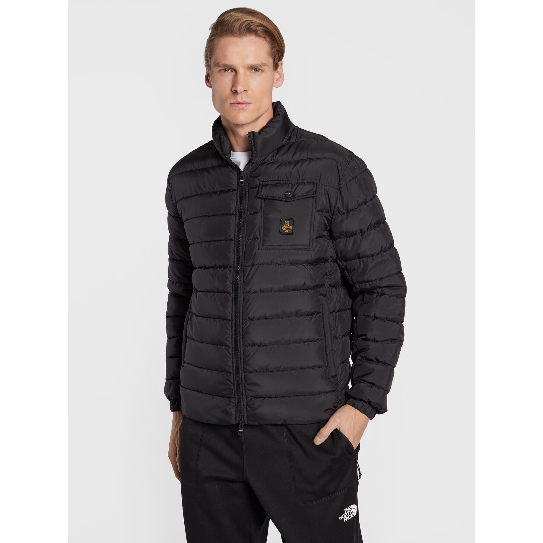 RefrigiWear Pehelykabát Ken G18200 NY0181 Fekete Regular Fit - Pepit.hu