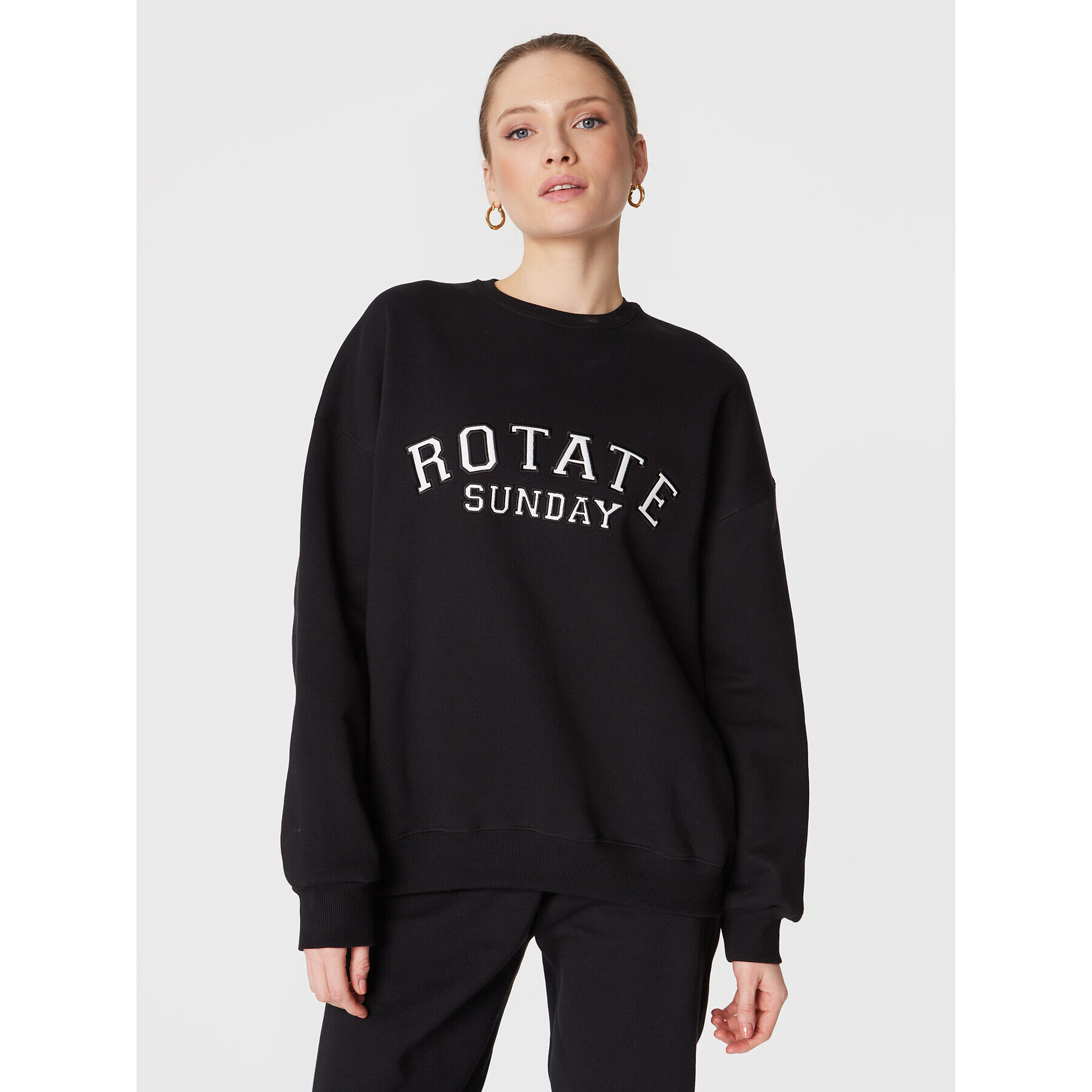 ROTATE Pulóver Iris Crewneck RT2032 Fekete Oversize - Pepit.hu