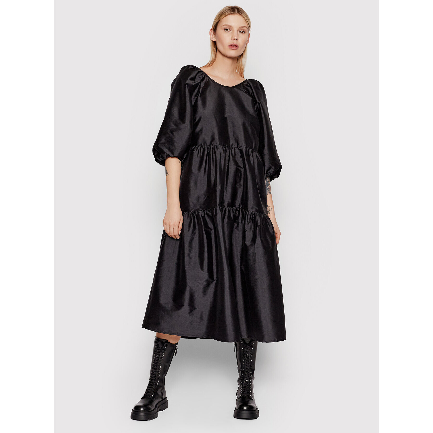 Samsøe Samsøe Hétköznapi ruha Candece F21400132 Fekete Oversize - Pepit.hu