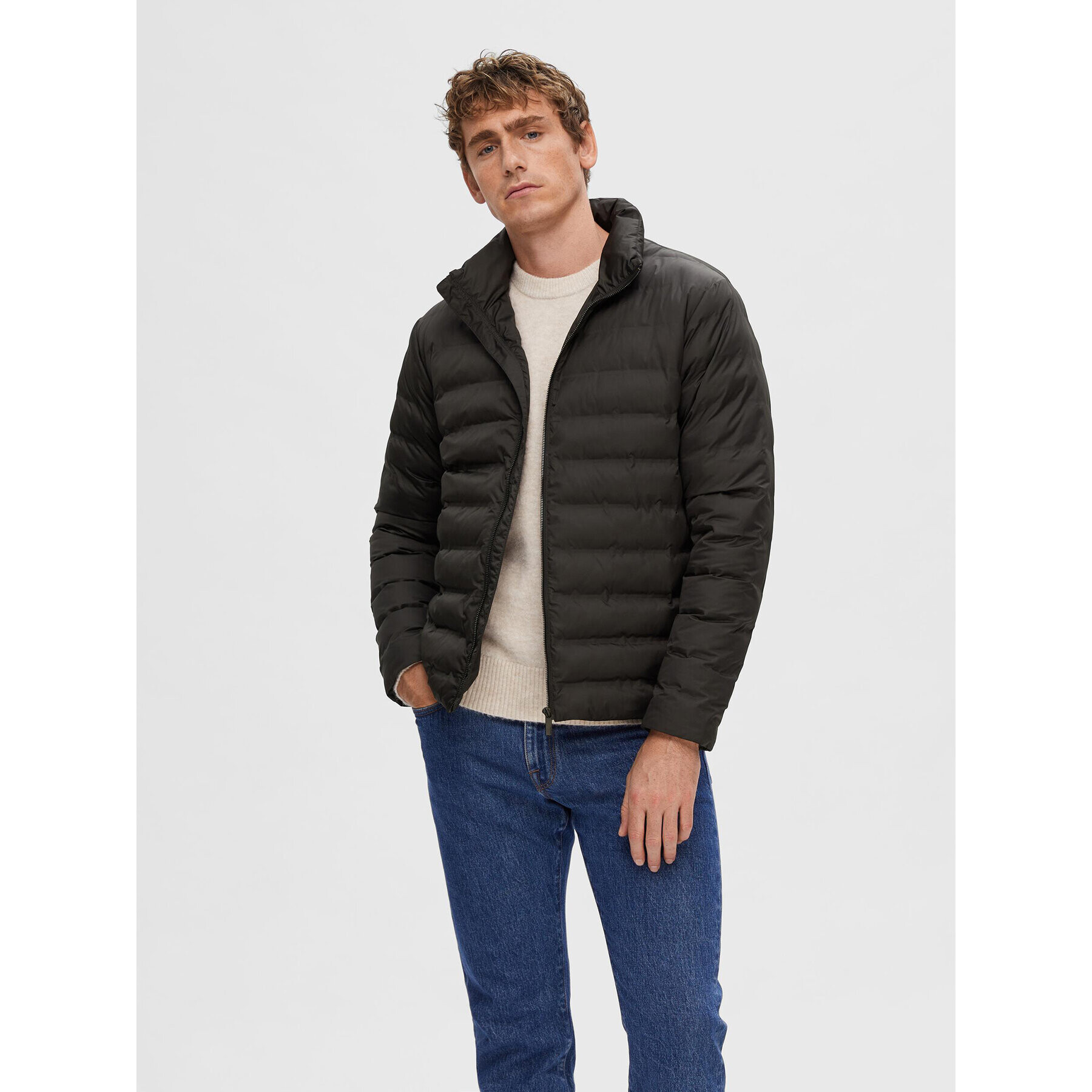 Selected Homme Pehelykabát 16089395 Fekete Regular Fit - Pepit.hu