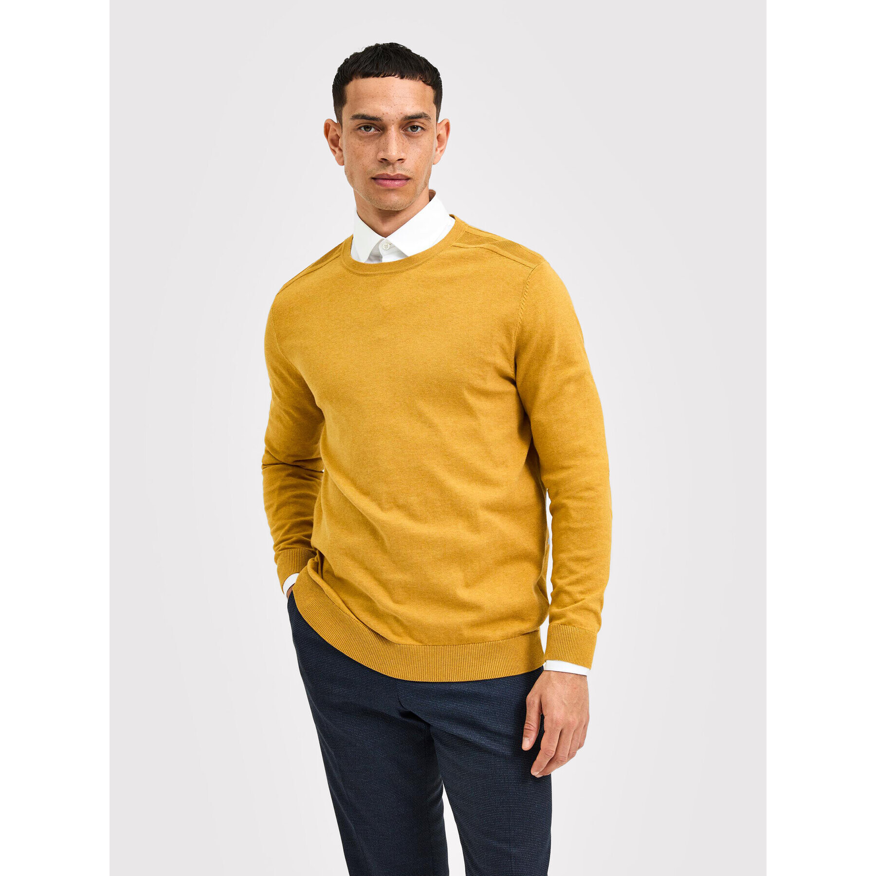 Selected Homme Sweater Berg 16074682 Sárga Regular Fit - Pepit.hu