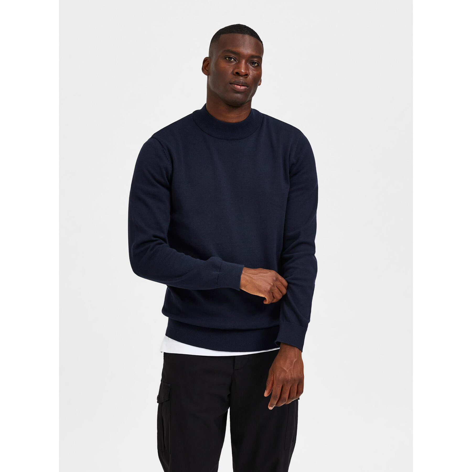 Selected Homme Sweater Robert 16086643 Sötétkék Relaxed Fit - Pepit.hu