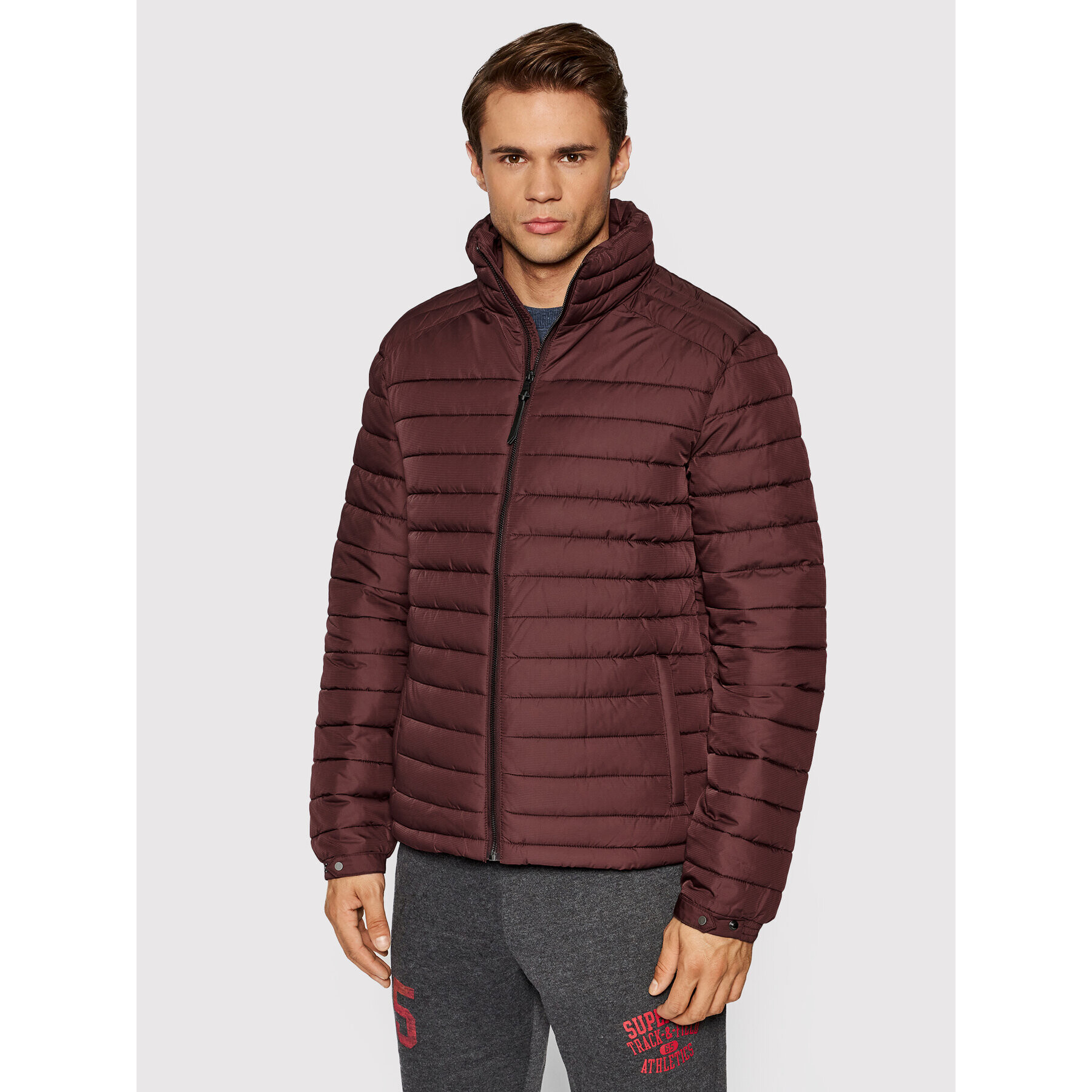 Superdry Pehelykabát Studios M5011103A Bordó Regular Fit - Pepit.hu