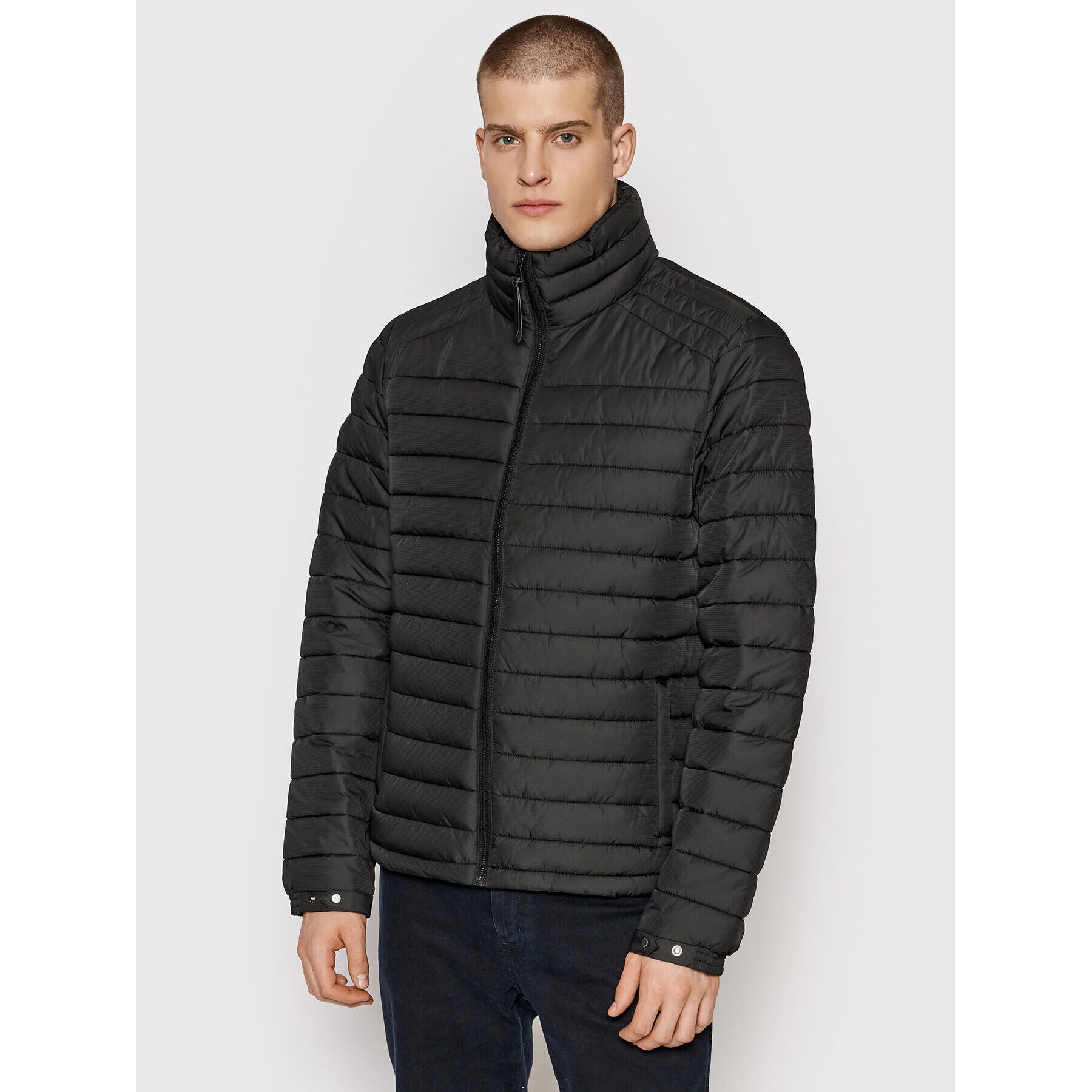 Superdry Pehelykabát Studios M5011103A Fekete Regular Fit - Pepit.hu