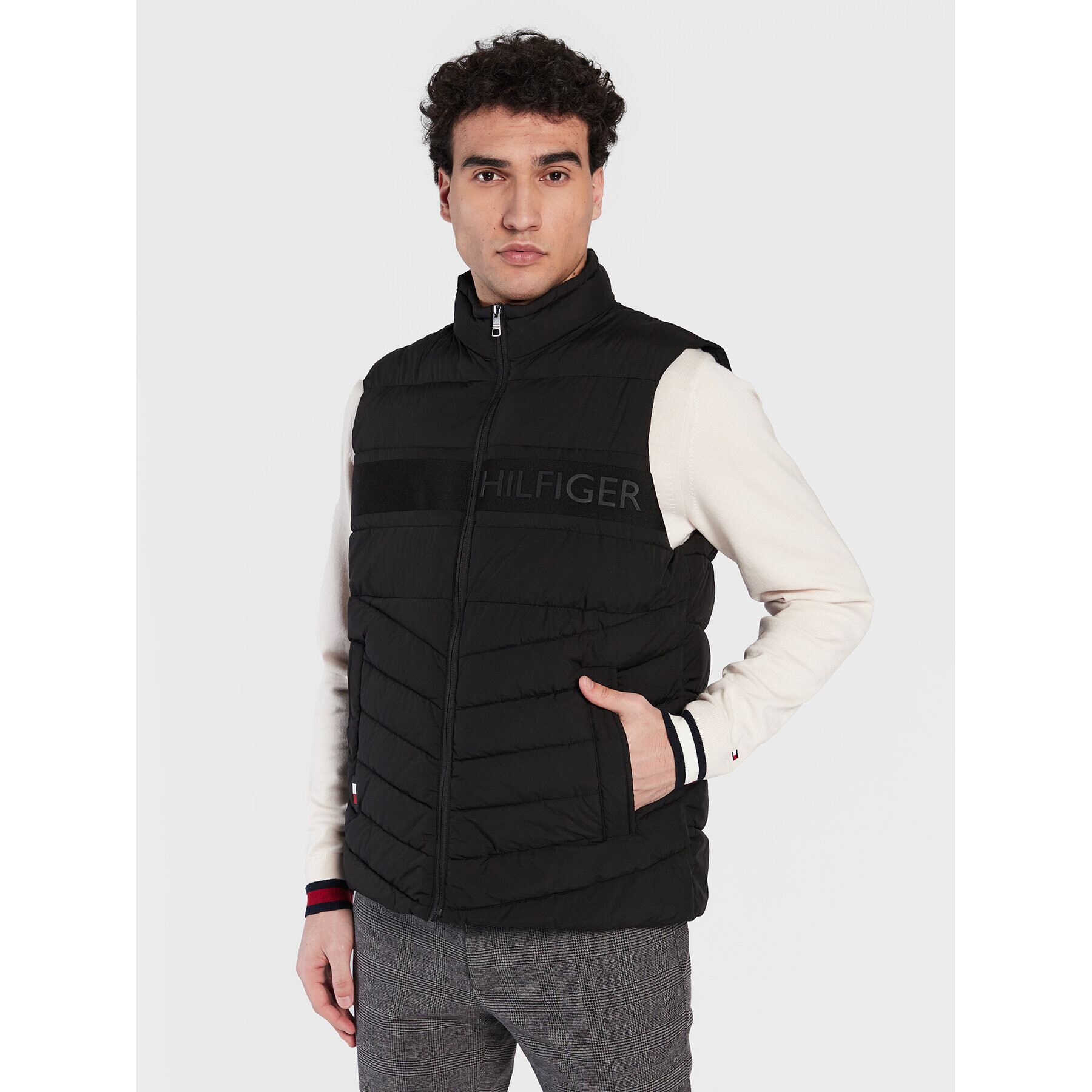 Tommy Hilfiger Mellény MW0MW29018 Fekete Regular Fit - Pepit.hu