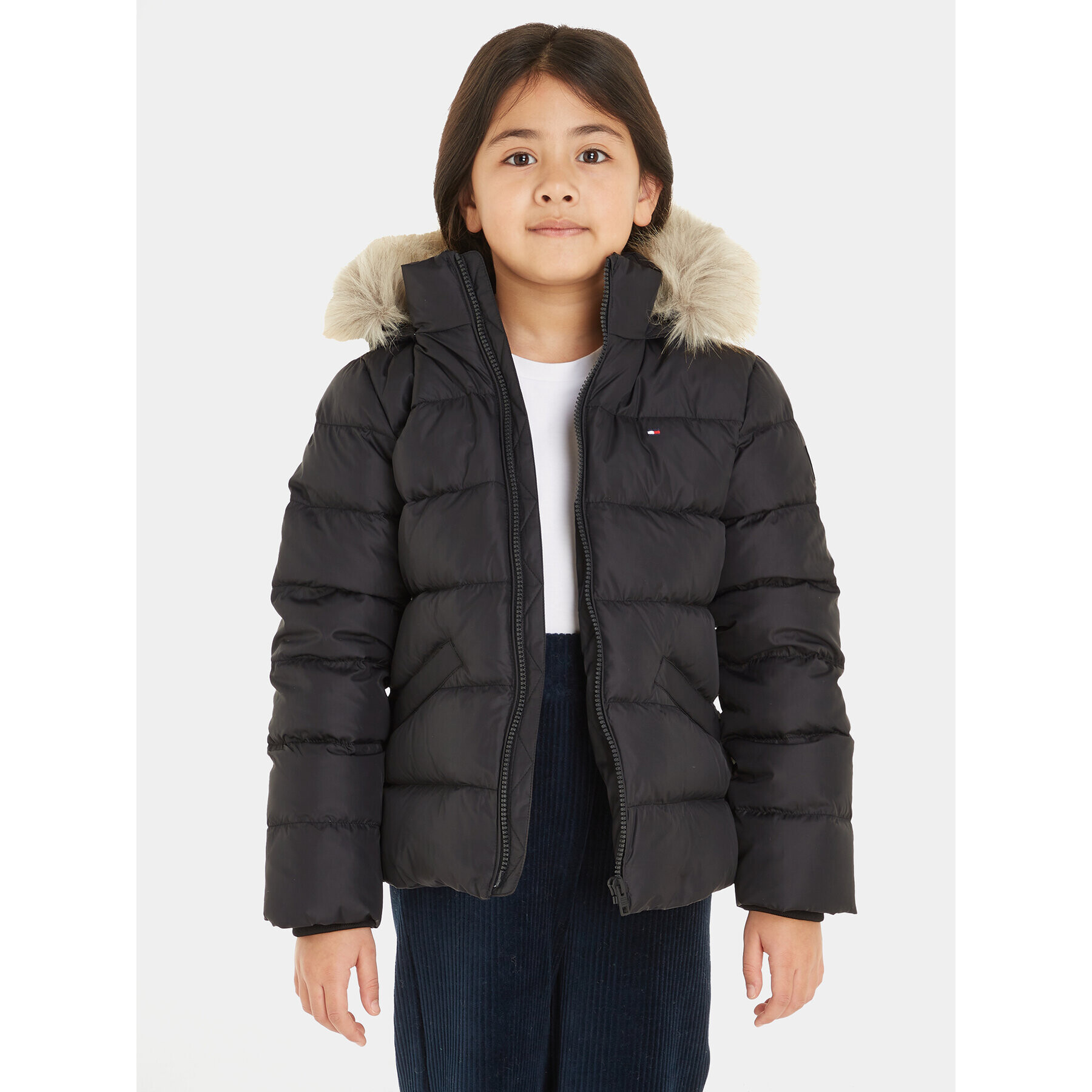 Tommy Hilfiger Pehelykabát Essential KG0KG07399 S Fekete Regular Fit - Pepit.hu