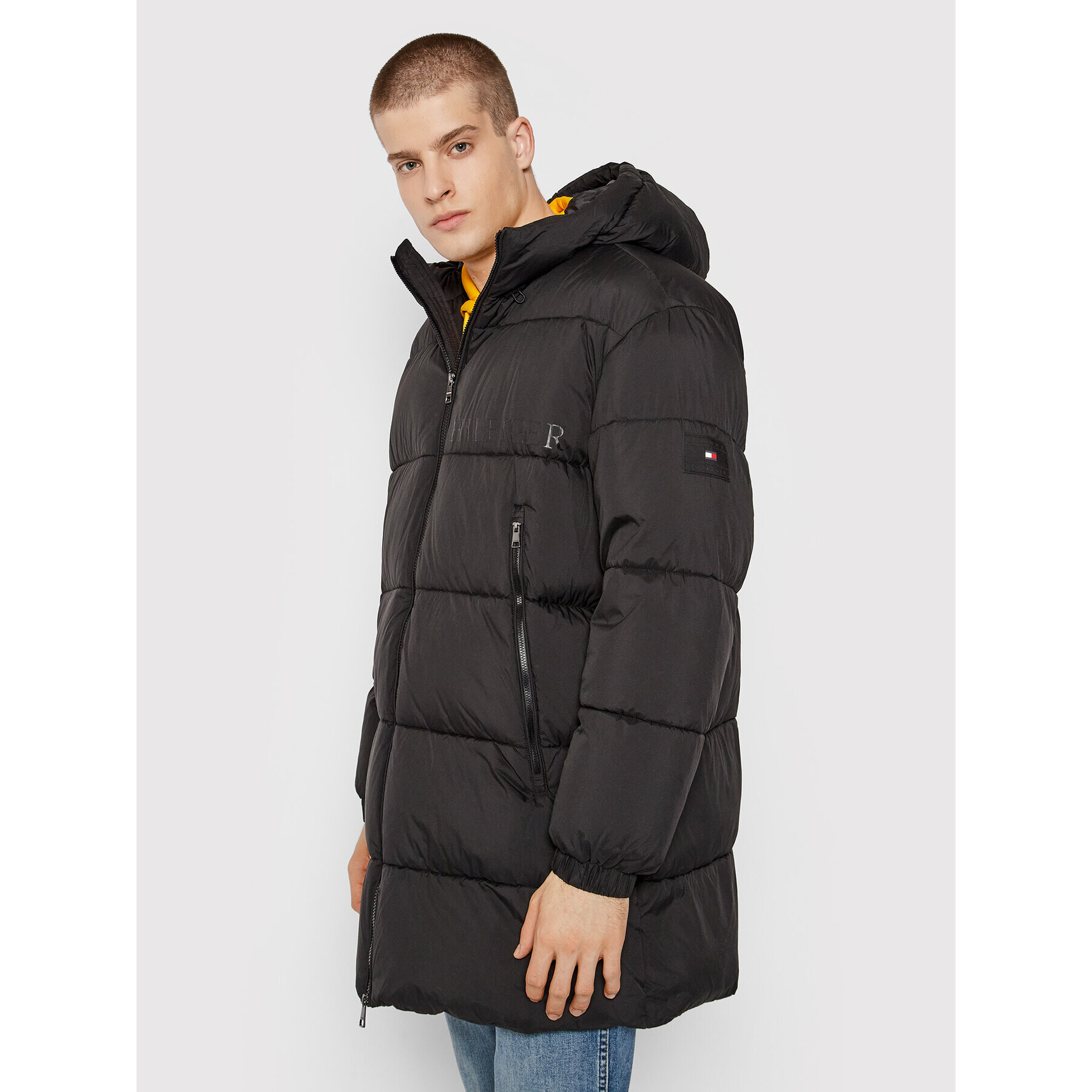 Tommy Hilfiger Pehelykabát High Loft MW0MW19657 Fekete Regular Fit - Pepit.hu