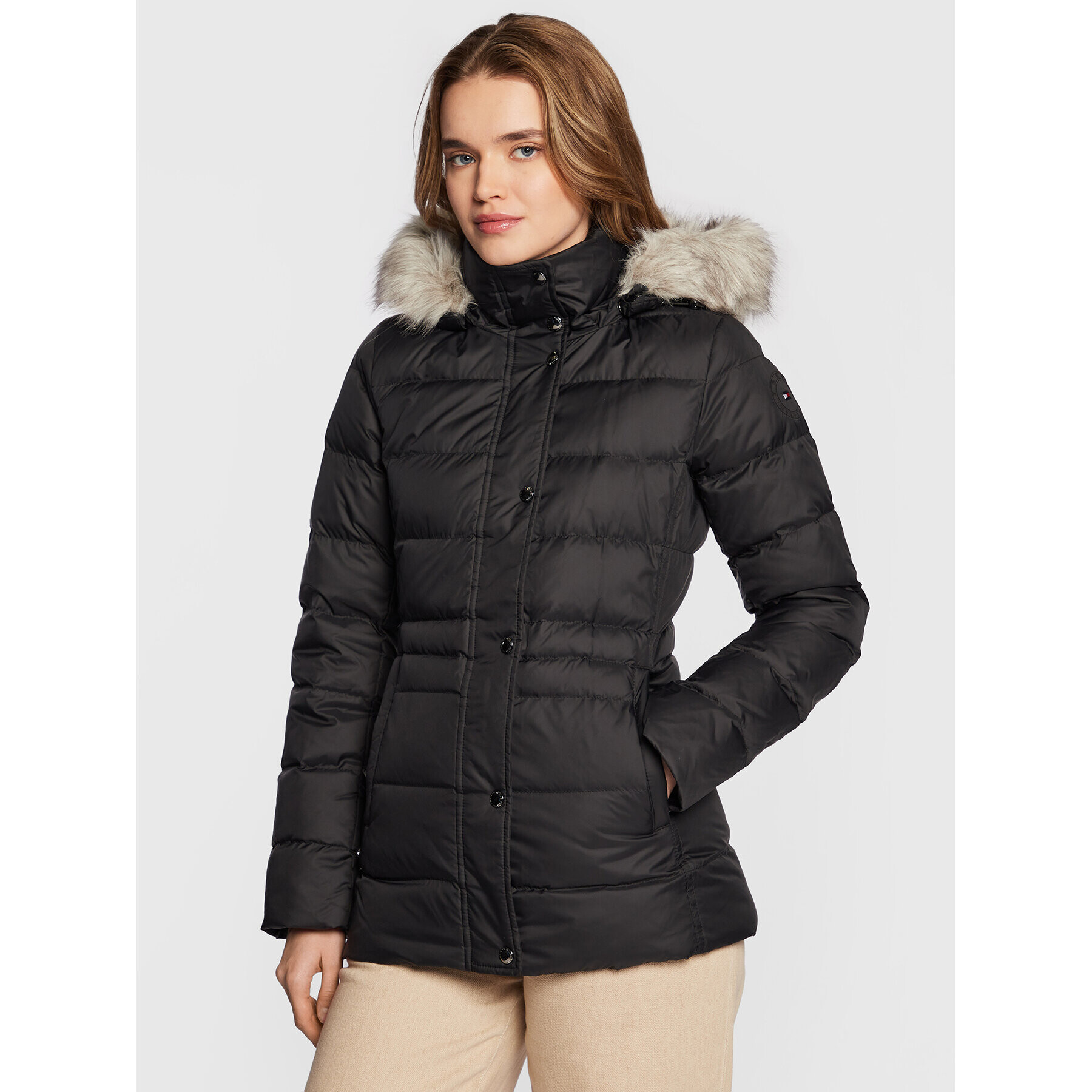 Tommy Hilfiger Pehelykabát Tyra WW0WW37486 Fekete Regular Fit - Pepit.hu