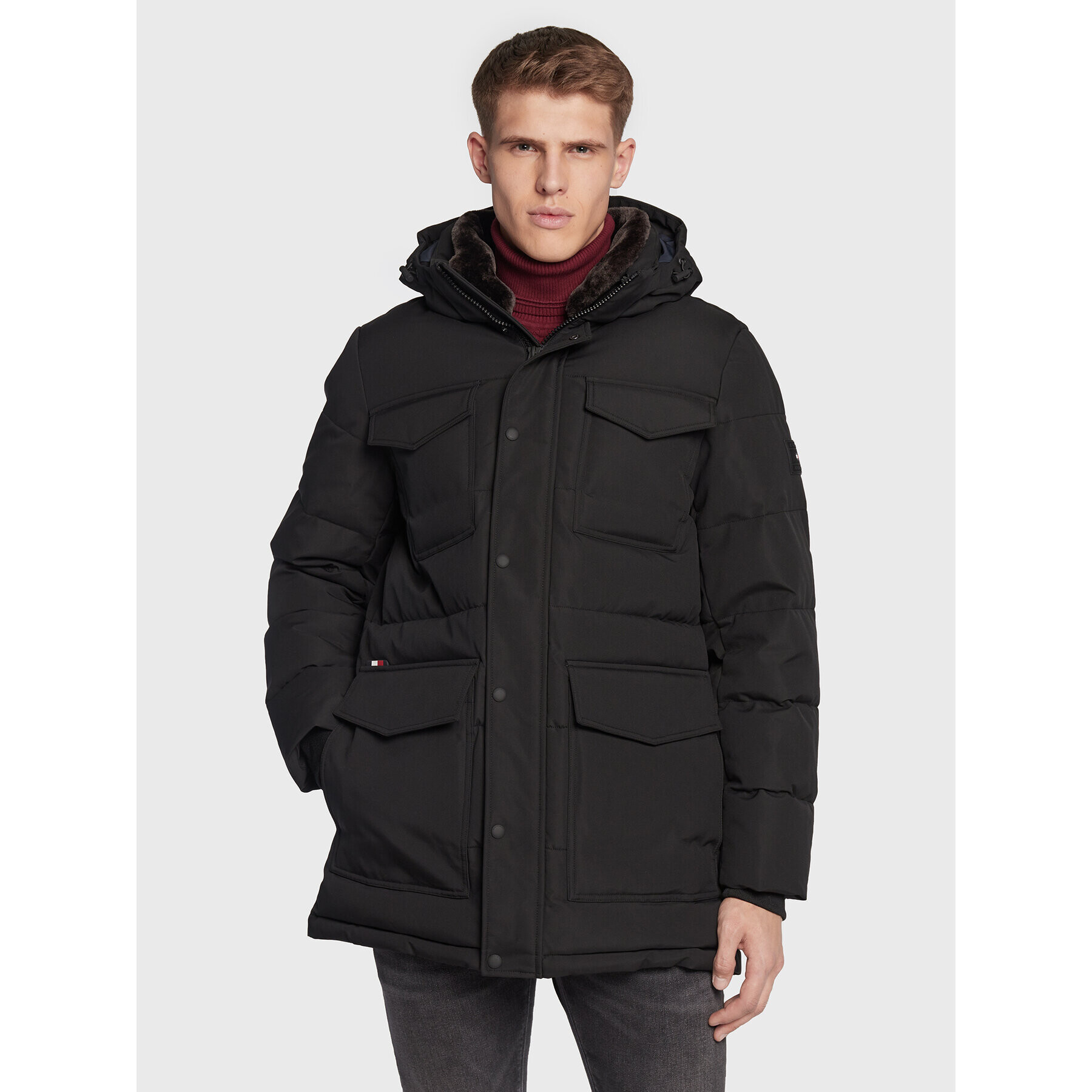 Tommy Hilfiger Pehelykabát Utility MW0MW27703 Fekete Regular Fit - Pepit.hu