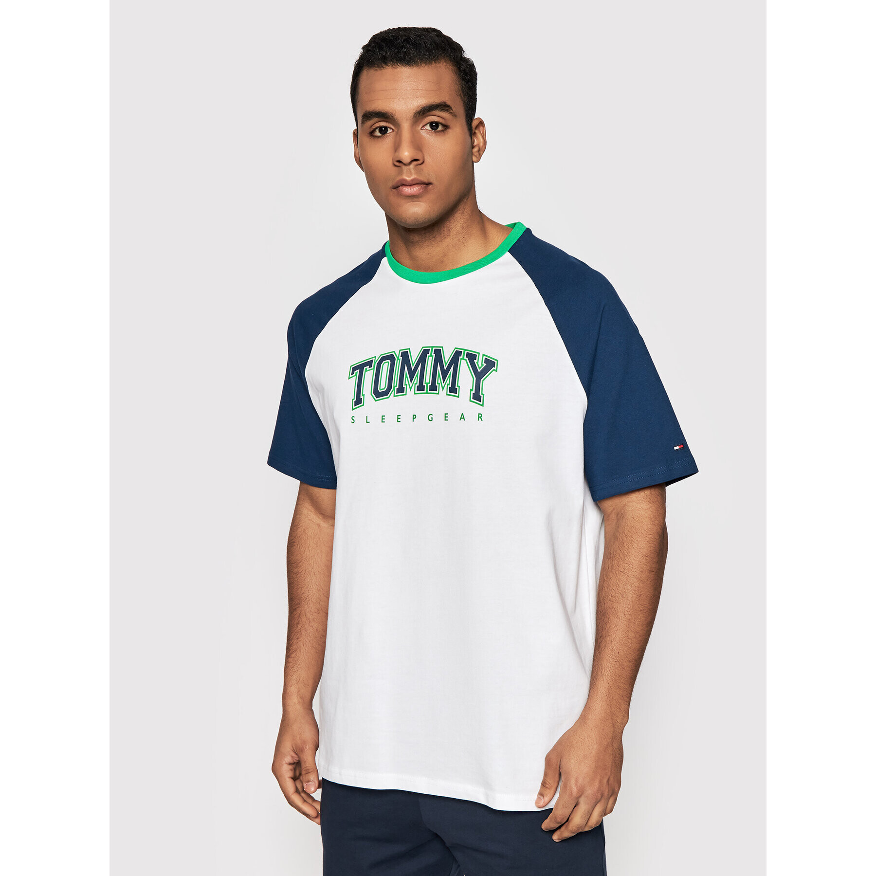 Tommy Hilfiger Póló Cn Ss Tee Logo UM0UM02351 Fehér Regular Fit - Pepit.hu