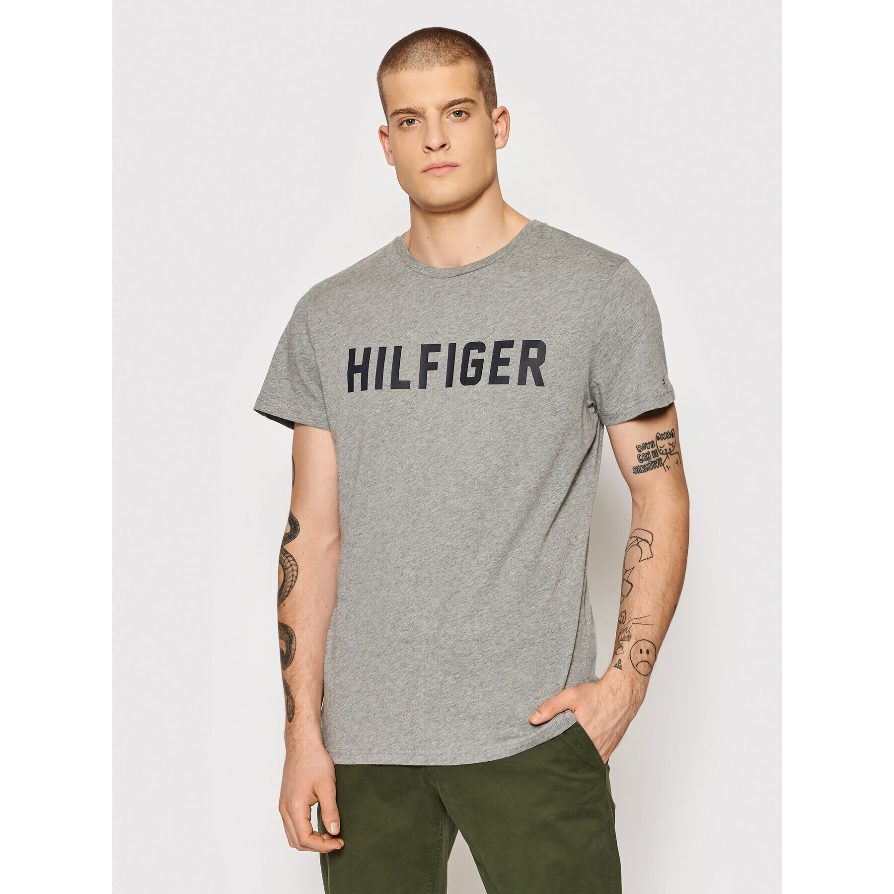 Tommy Hilfiger Póló Ss Tee UM0UM02011 Szürke Regular Fit - Pepit.hu