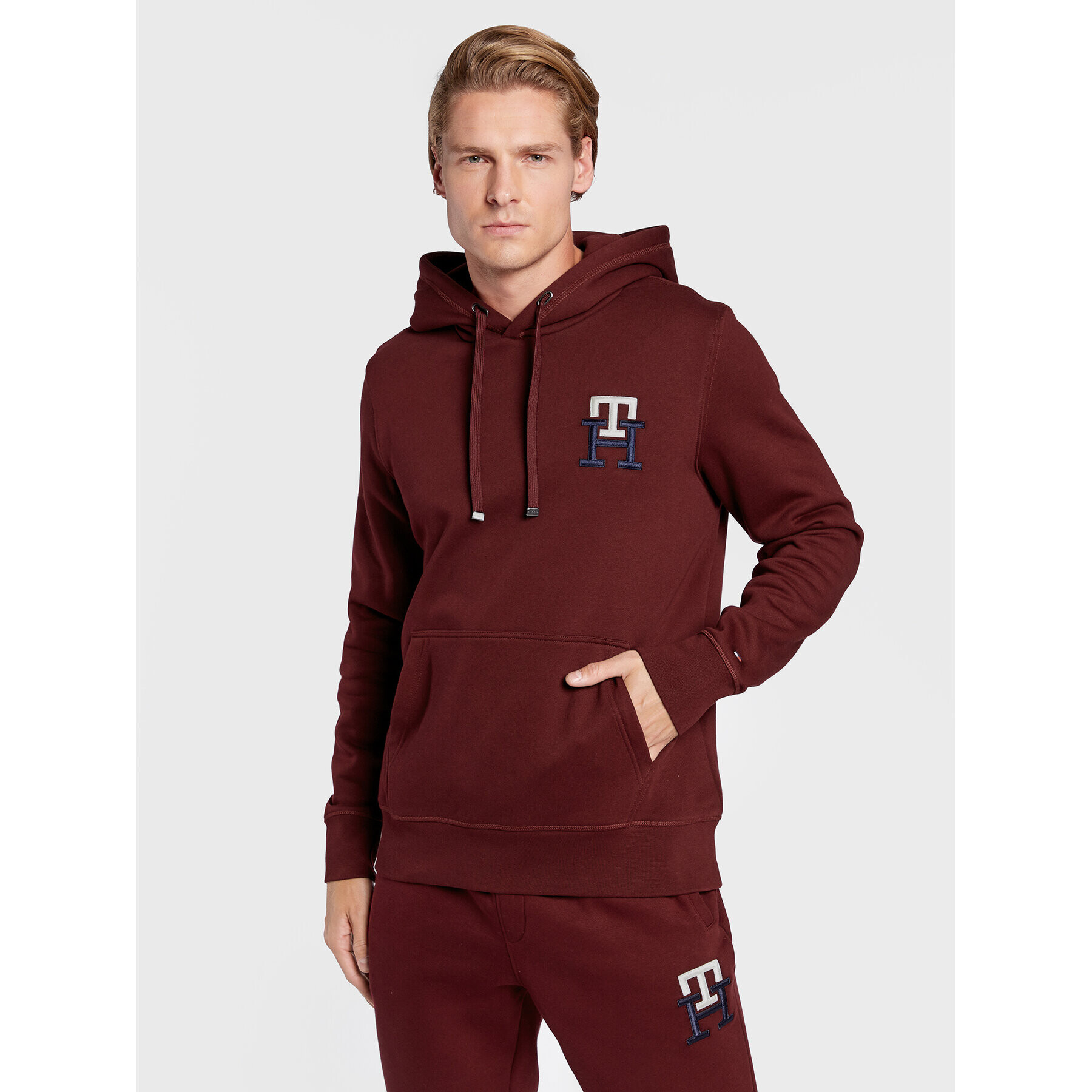 Tommy Hilfiger Pulóver Essential Monogram MW0MW28677 Bordó Regular Fit - Pepit.hu