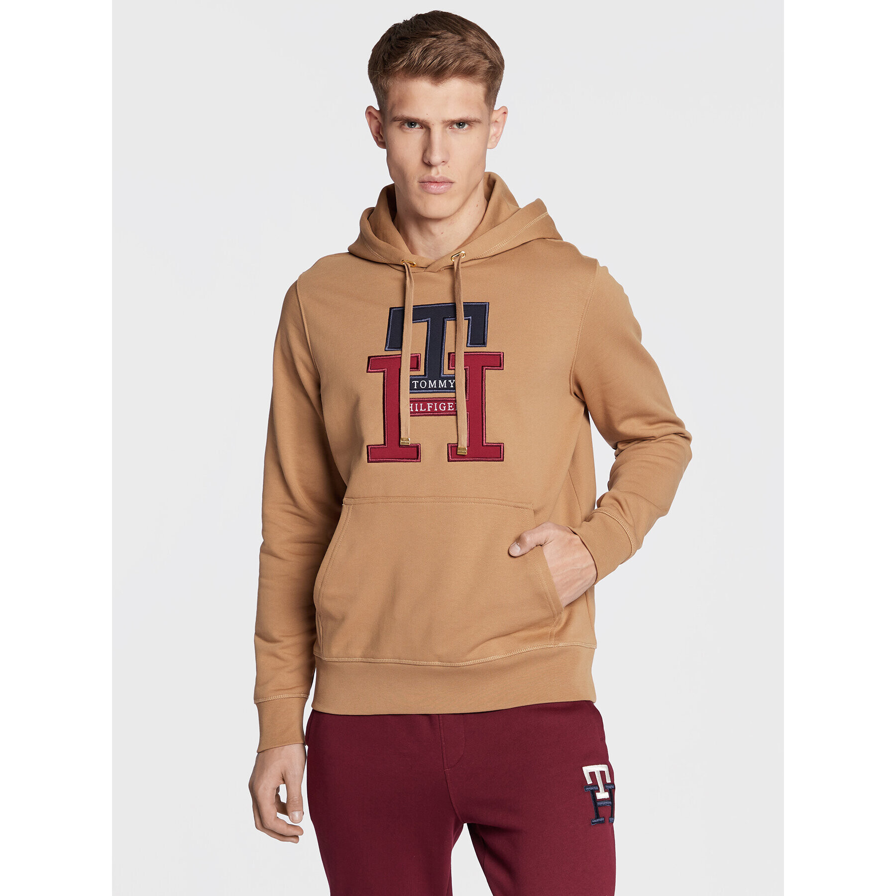 Tommy Hilfiger Pulóver Lux Monogram MW0MW28187 Barna Regular Fit - Pepit.hu