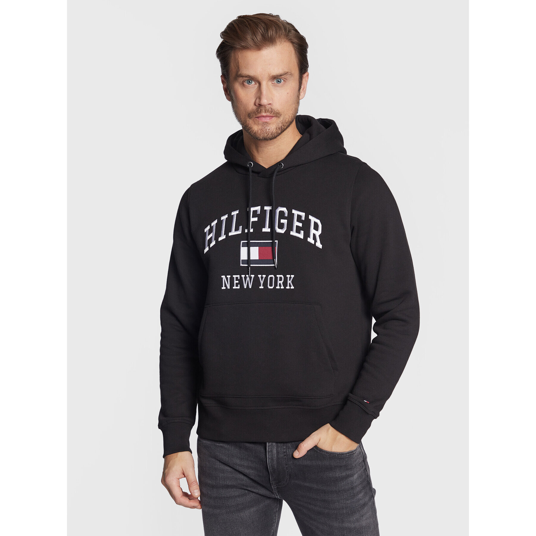 Tommy Hilfiger Pulóver Modern Varsity MW0MW28173 Fekete Regular Fit - Pepit.hu