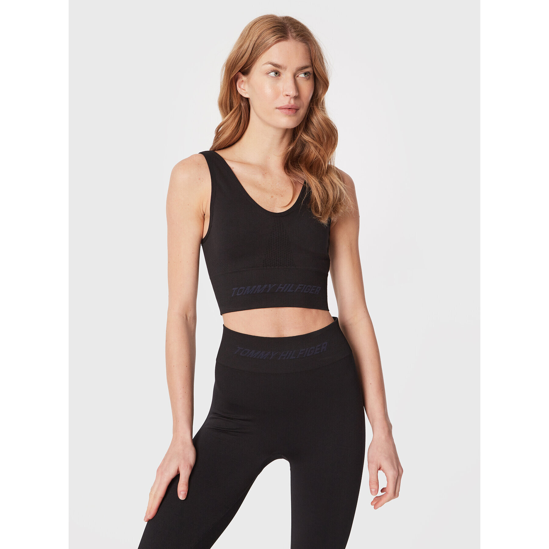 Tommy Hilfiger Sport melltartó Intensity Shiny Seamless S10S101471 Fekete - Pepit.hu