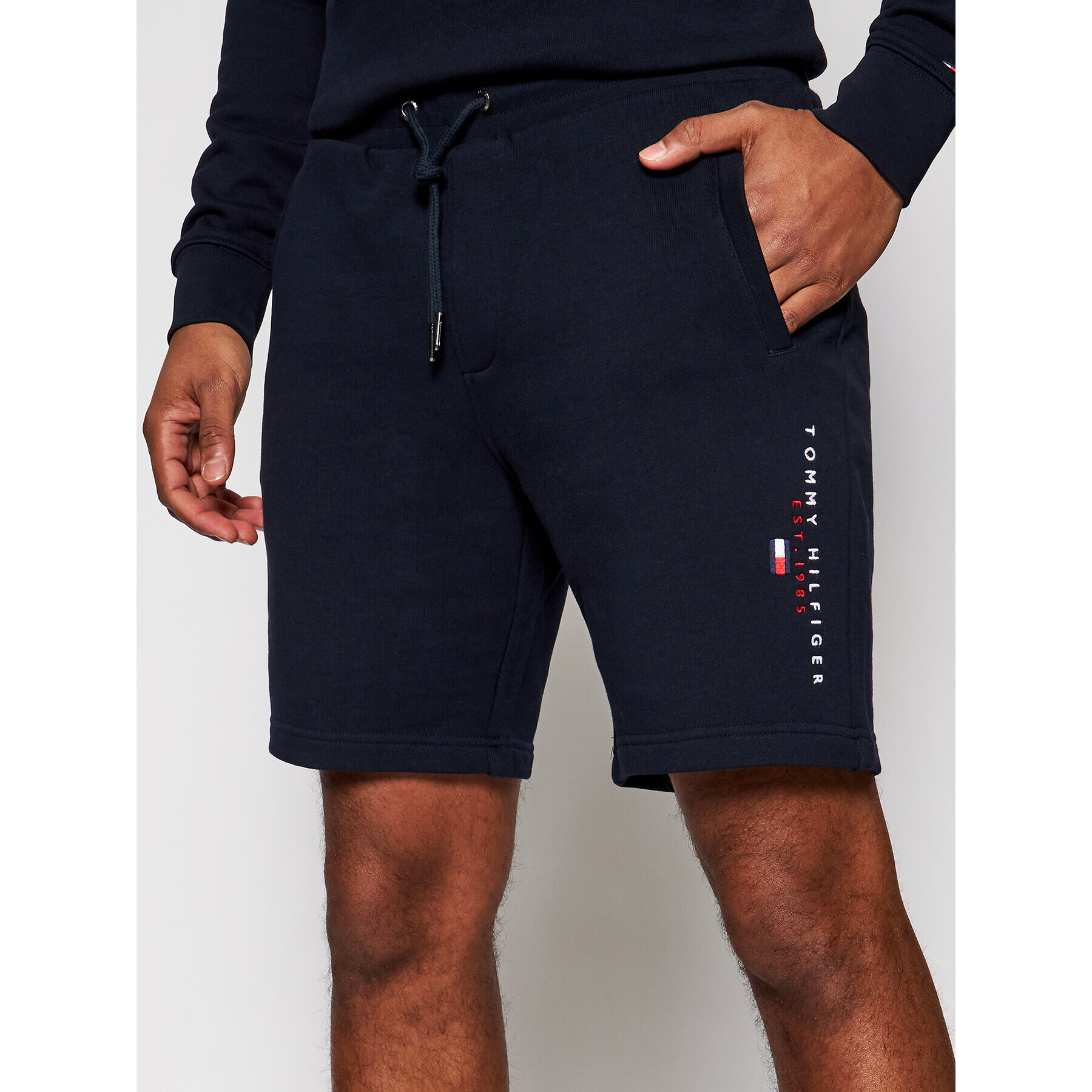 Tommy Hilfiger Sport rövidnadrág Essential MW0MW17401 Sötétkék Regular Fit - Pepit.hu