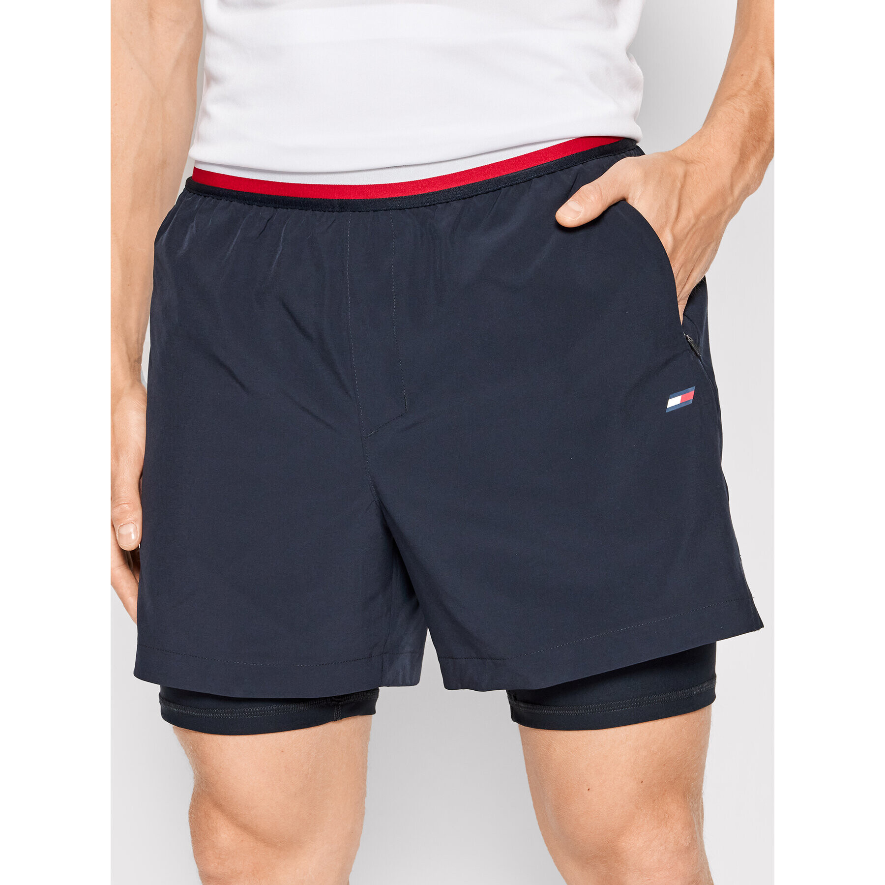 Tommy Hilfiger Sport rövidnadrág Essential Traning MW0MW22882 Sötétkék Regular Fit - Pepit.hu