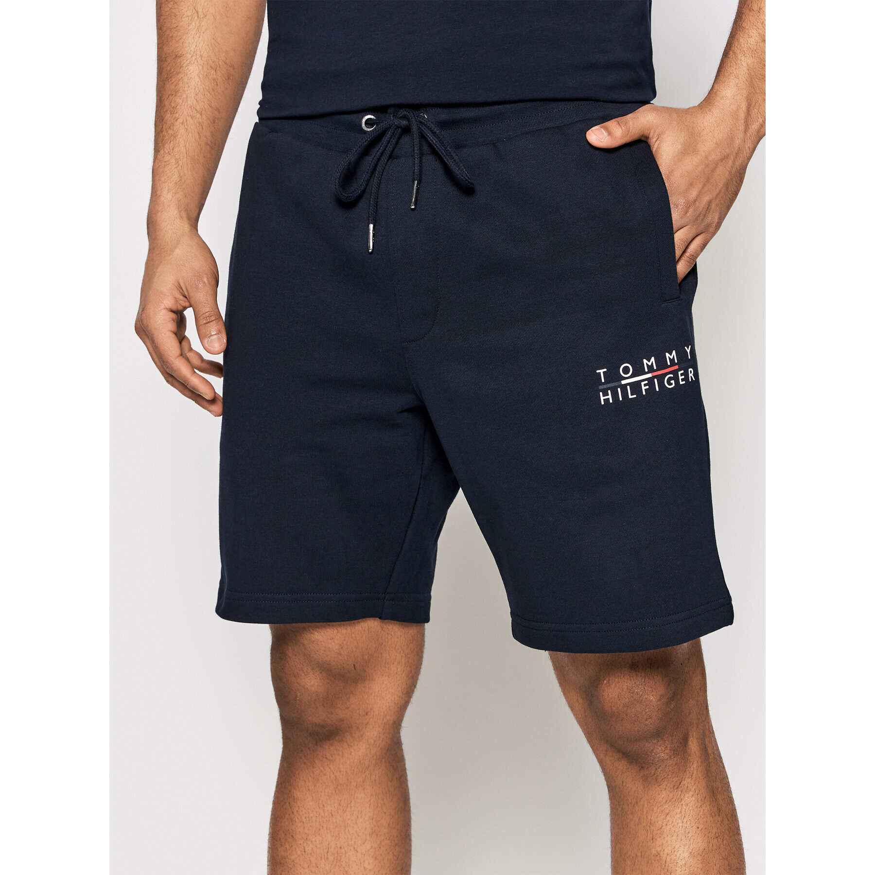 Tommy Hilfiger Sport rövidnadrág Square Logo MW0MW24152 Sötétkék Regular Fit - Pepit.hu