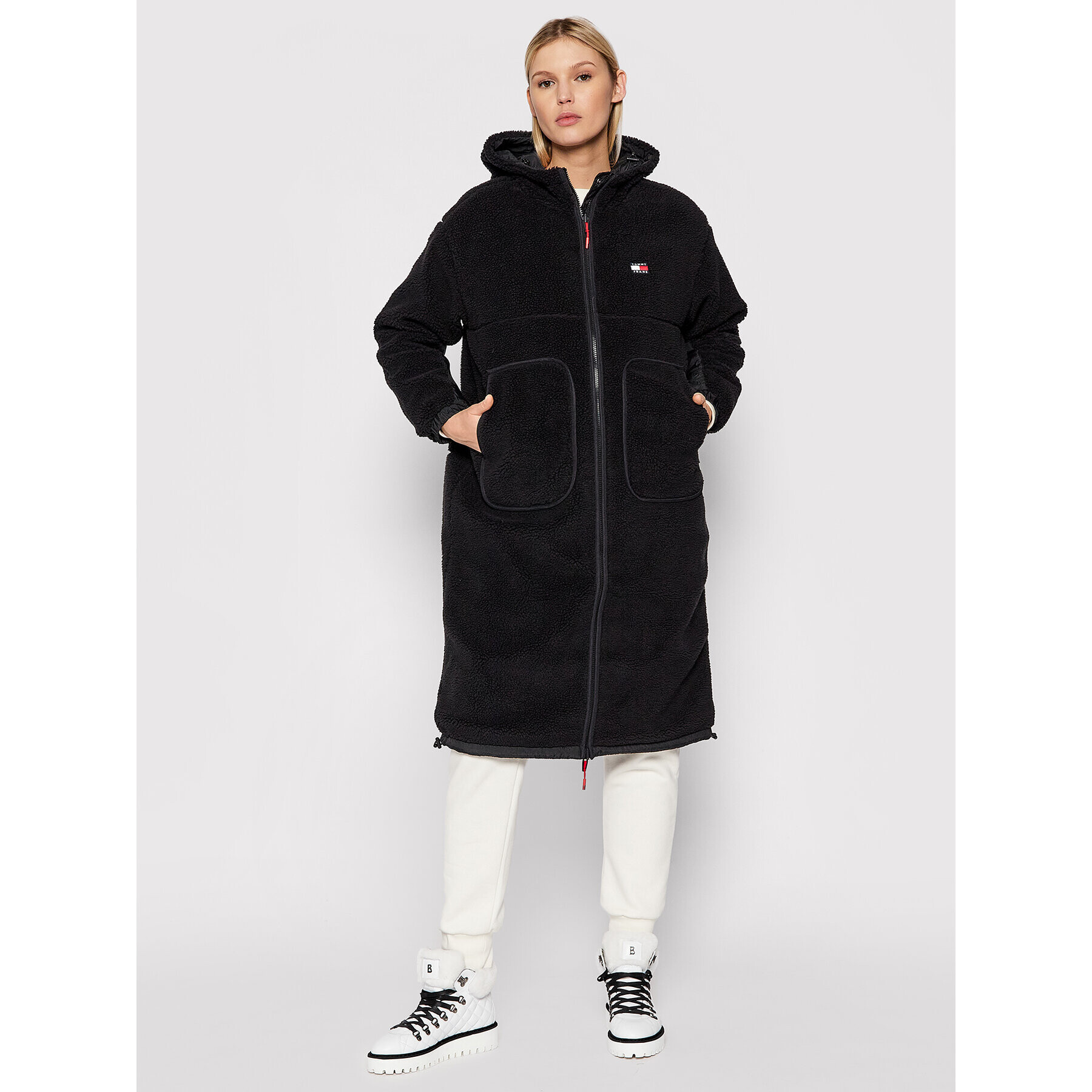 Tommy Jeans Báránybőr kabát Abo Tjw Rev Long Sherpa DW0DW12134 Fekete Regular Fit - Pepit.hu