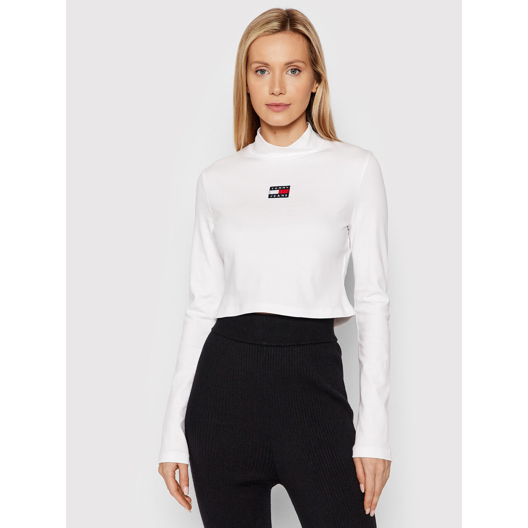 Tommy Jeans Blúz Crop Badge DW0DW12943 Fehér Regular Fit - Pepit.hu