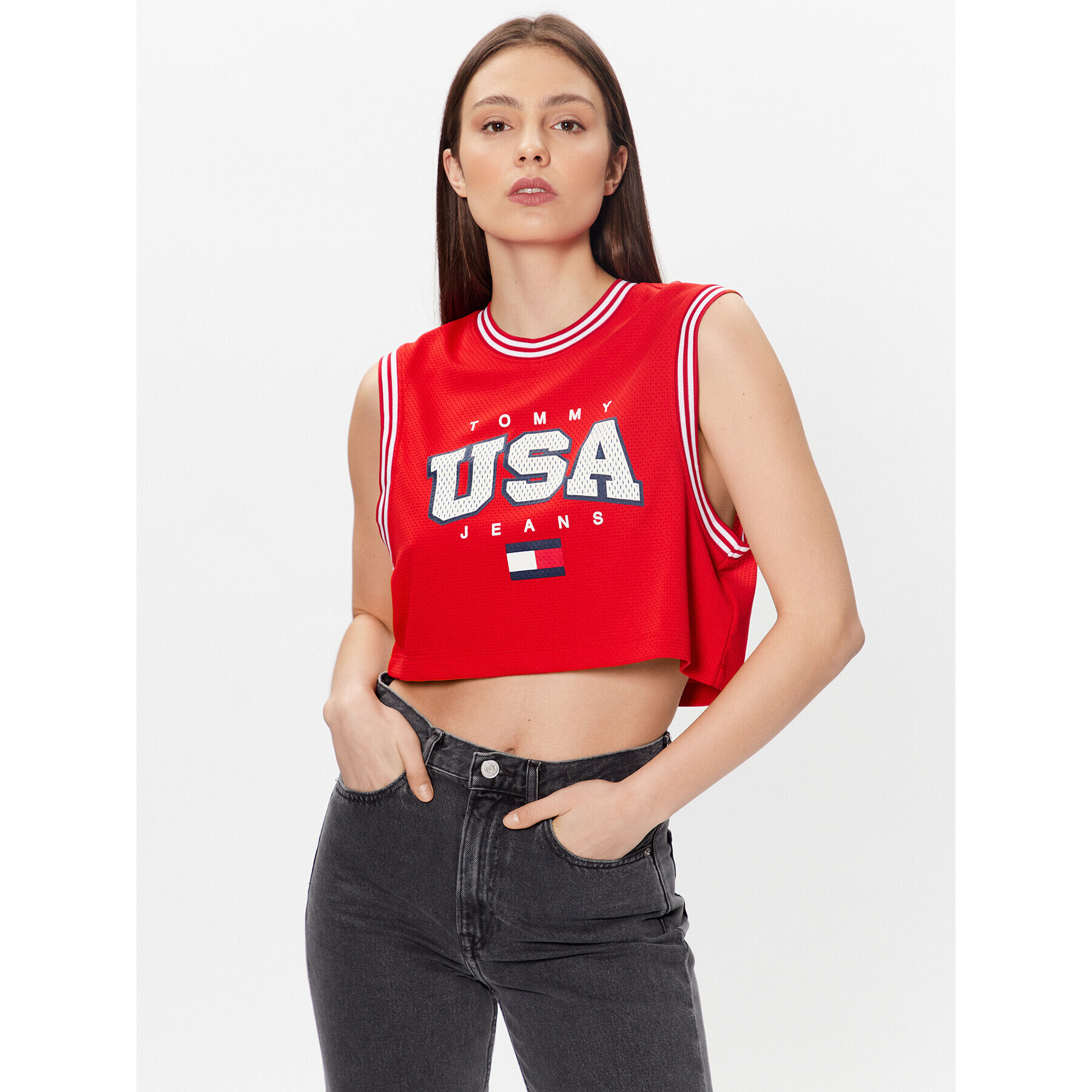 Tommy Jeans Blúz USA Basketball DW0DW15304 Piros Cropped Fit - Pepit.hu