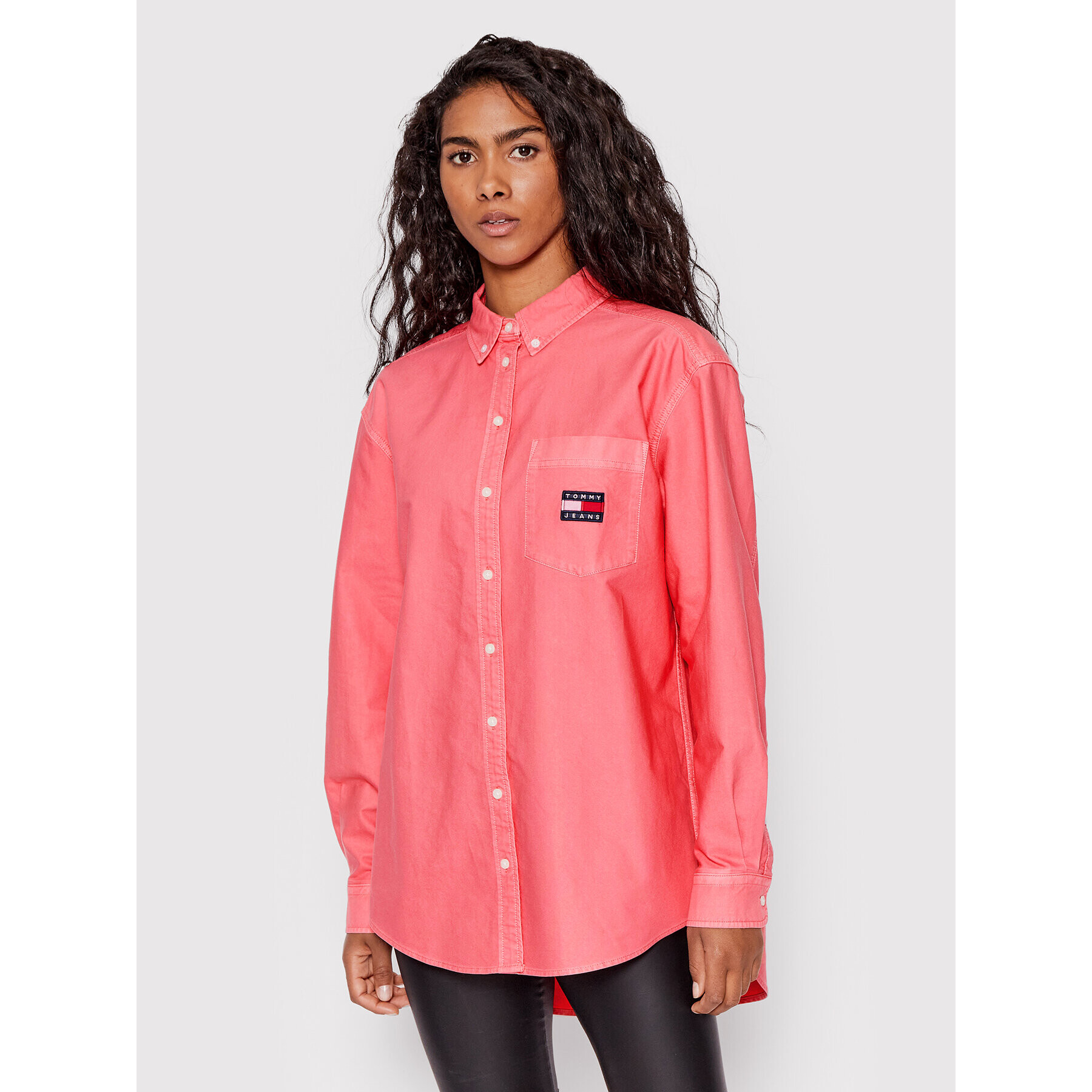 Tommy Jeans Ing Badge Boyfriend DW0DW12891 Rózsaszín Boyfriend Fit - Pepit.hu