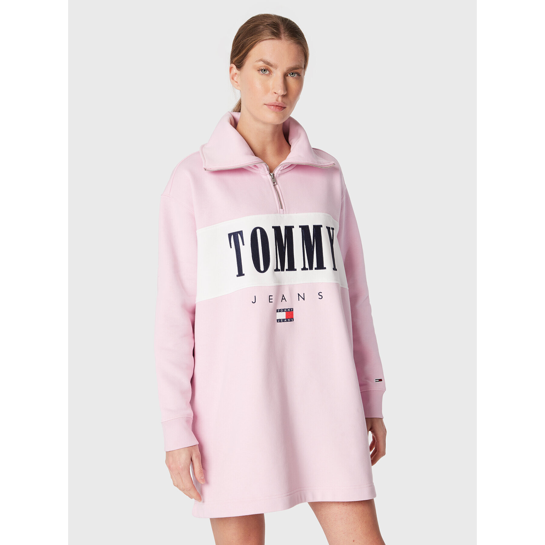 Tommy Jeans Kötött ruha Auth Serif 2 DW0DW14413 Rózsaszín Regular Fit - Pepit.hu