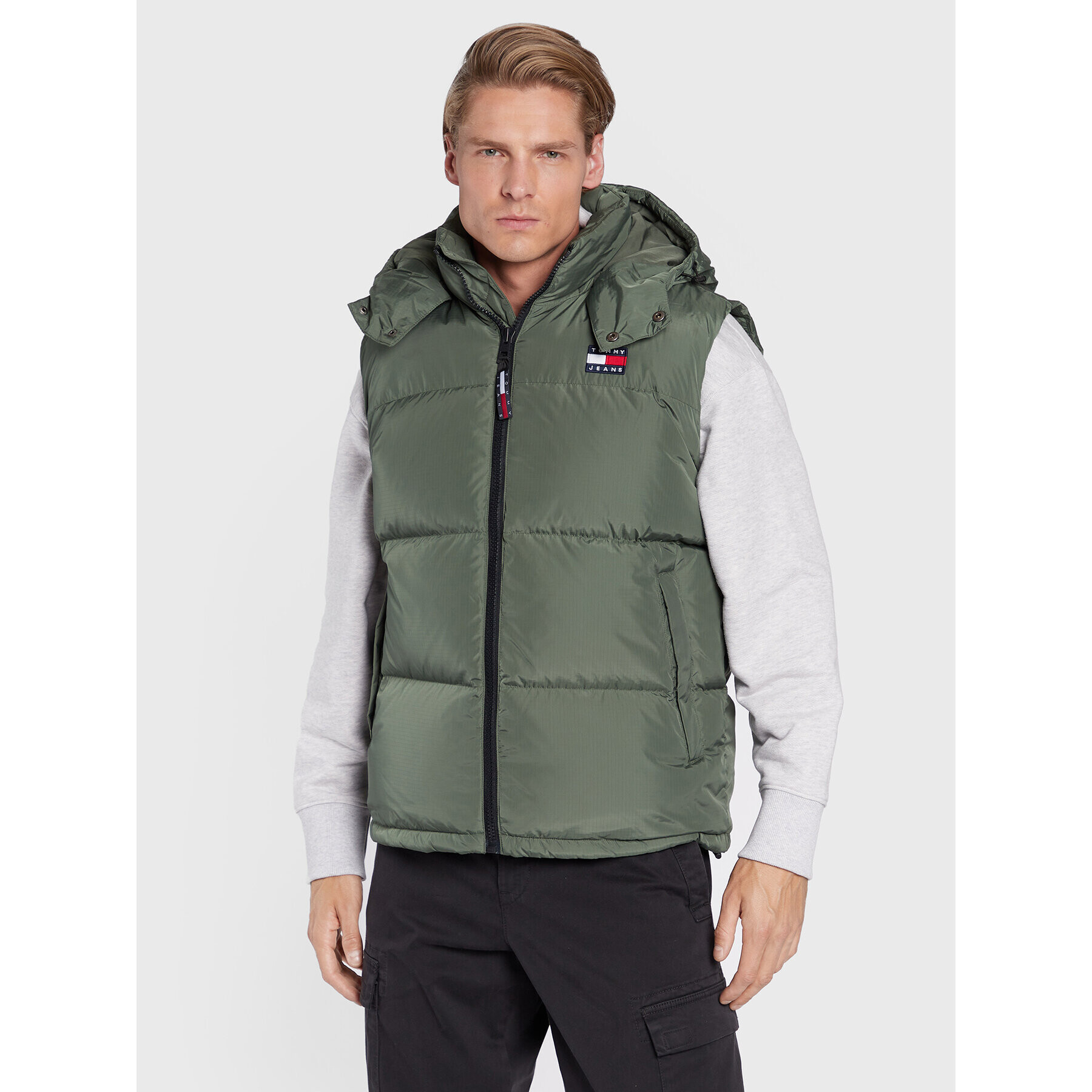 Tommy Jeans Mellény Alaska Vest DM0DM14447 Zöld Regular Fit - Pepit.hu