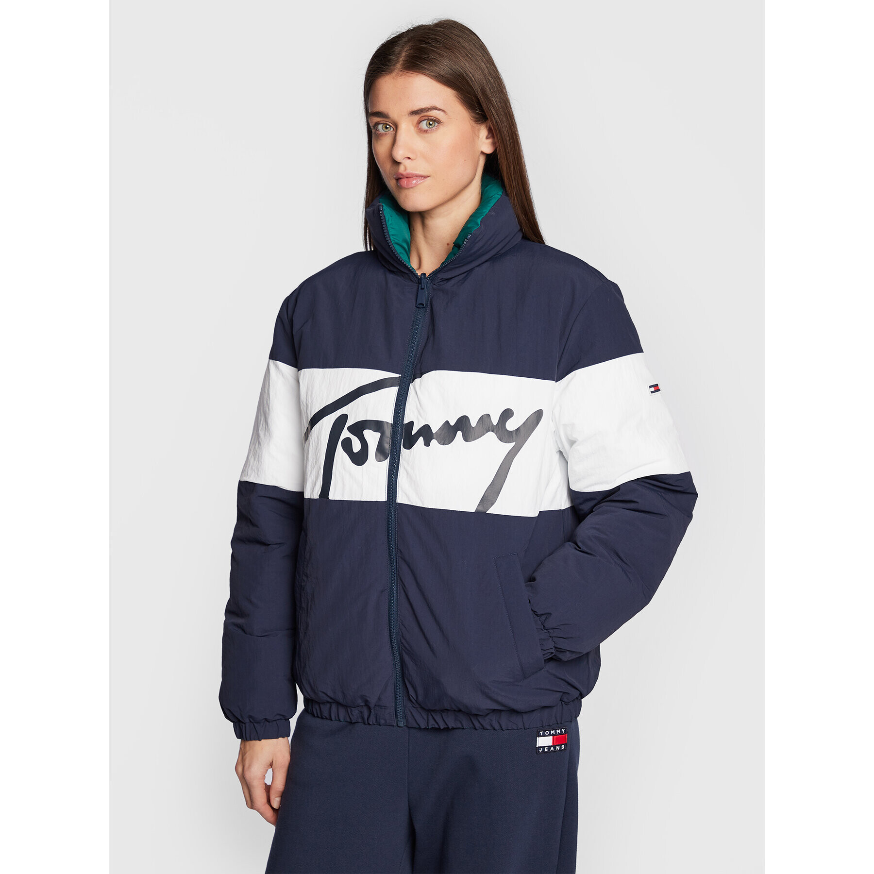 Tommy Jeans Pehelykabát Signature DW0DW14308 Sötétkék Oversize - Pepit.hu