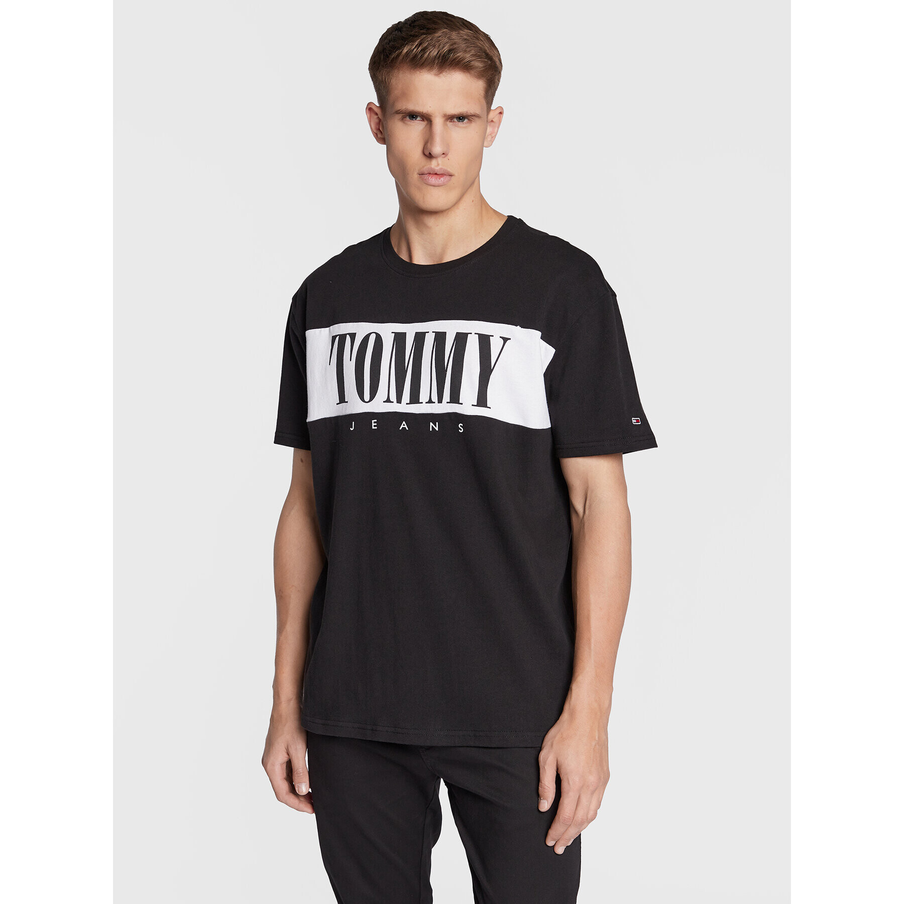 Tommy Jeans Póló Colorblock Serif DM0DM14994 Fekete Regular Fit - Pepit.hu