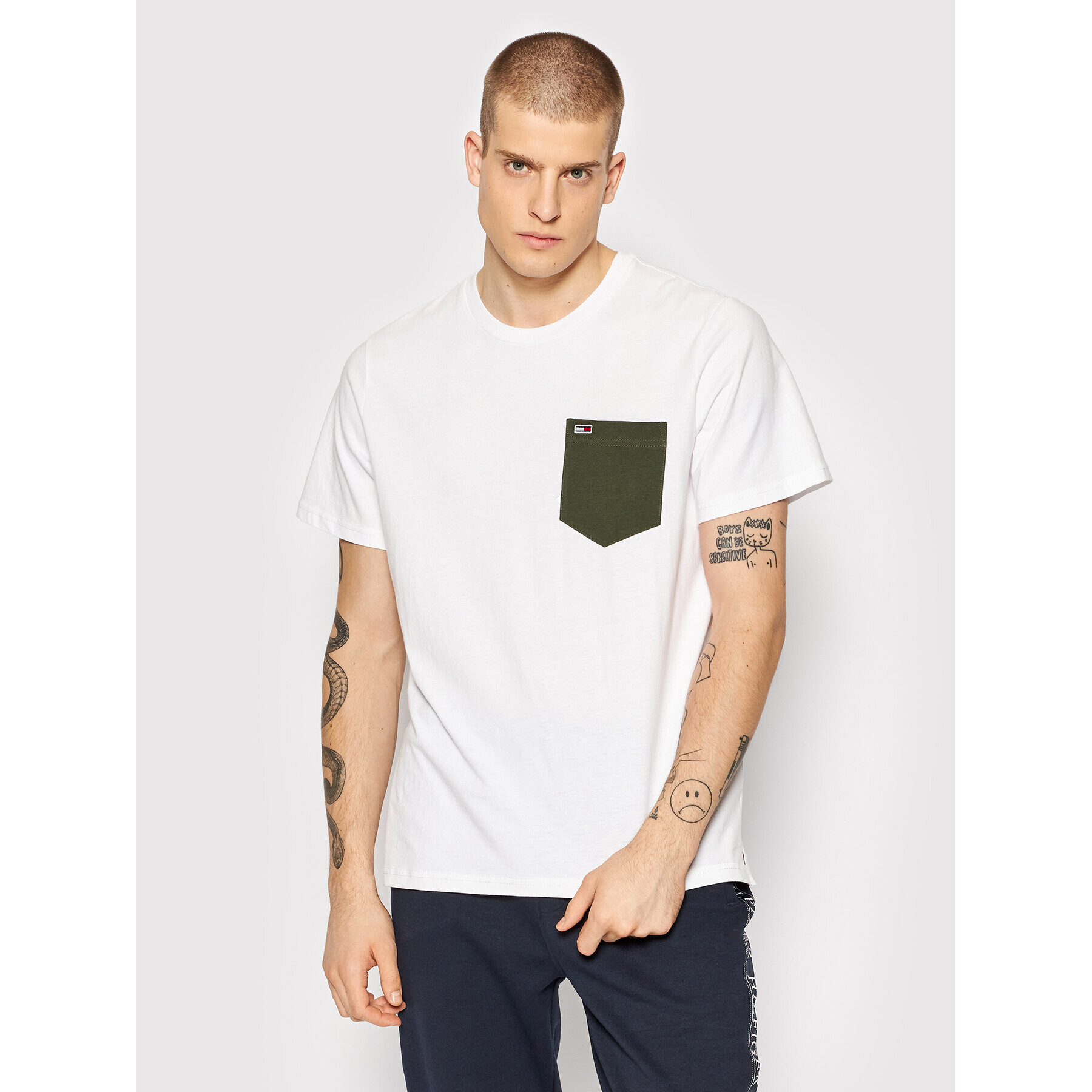 Tommy Jeans Póló Contrast Pocket DM0DM11439 Fehér Regular Fit - Pepit.hu