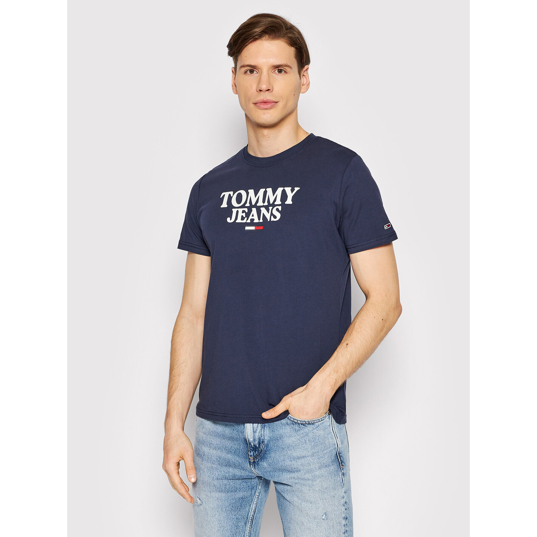 Tommy Jeans Póló Entry Graphic DM0DM12853 Sötétkék Regular Fit - Pepit.hu