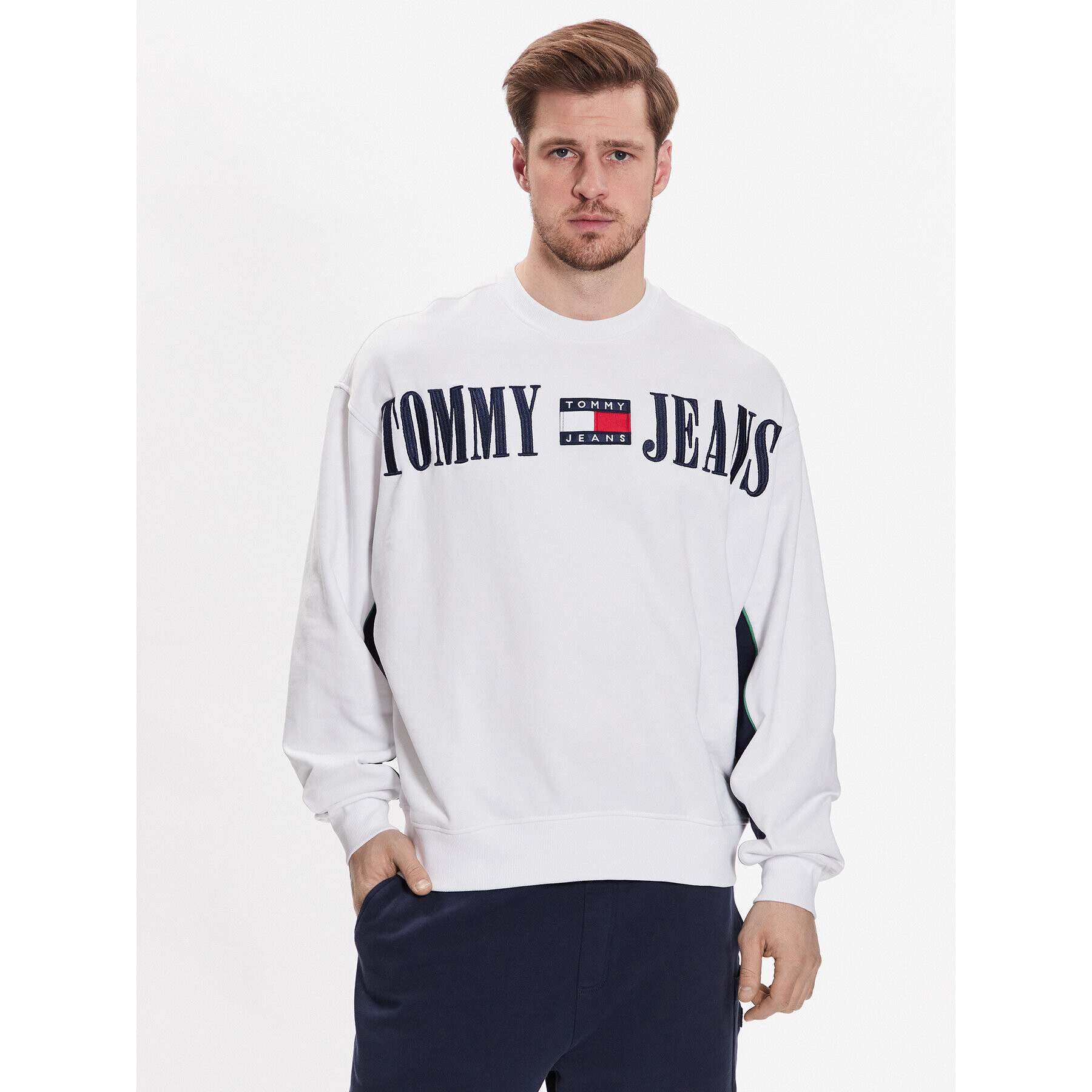 Tommy Jeans Pulóver Archive DM0DM16378 Fehér Boxy Fit - Pepit.hu