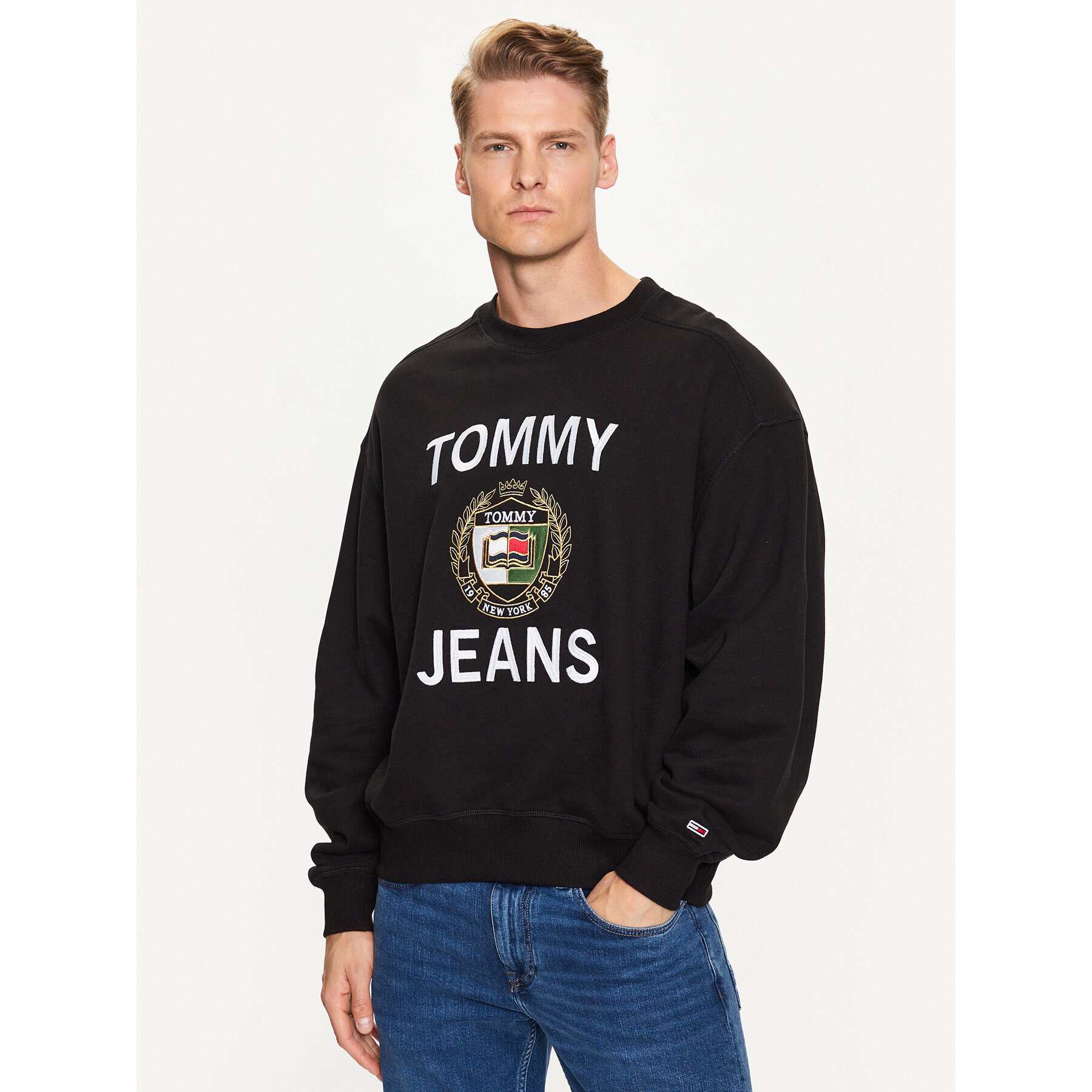 Tommy Jeans Pulóver DM0DM16376 Fekete Boxy Fit - Pepit.hu