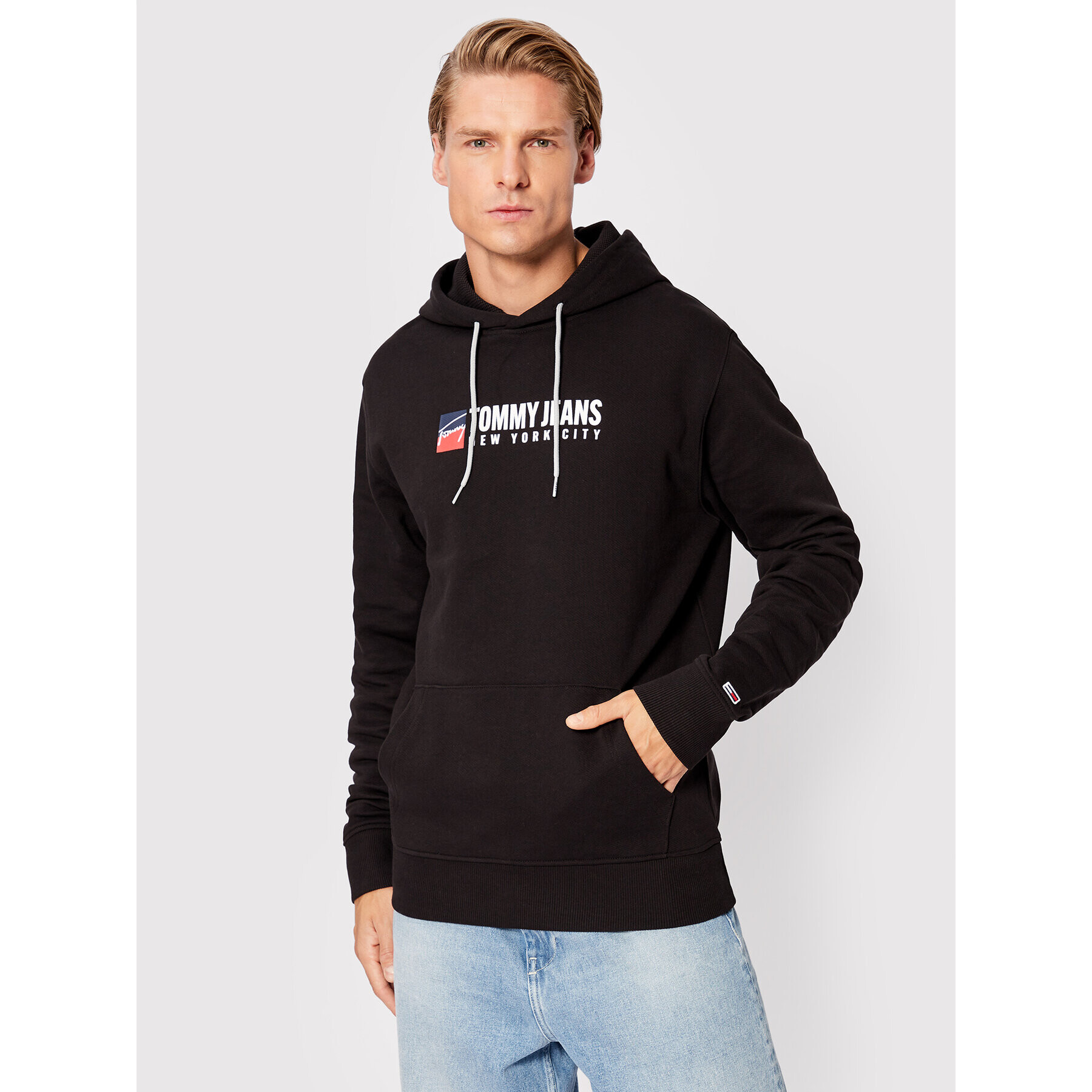 Tommy Jeans Pulóver Entry Athletics DM0DM13878 Fekete Regular Fit - Pepit.hu