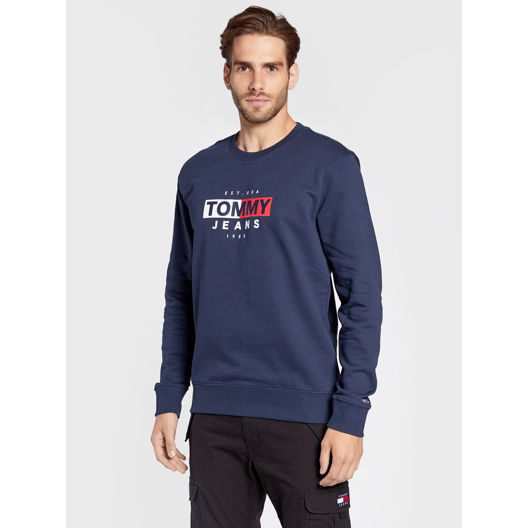 Tommy Jeans Pulóver Entry Flag Crew DM0DM14341 Sötétkék Regular Fit - Pepit.hu