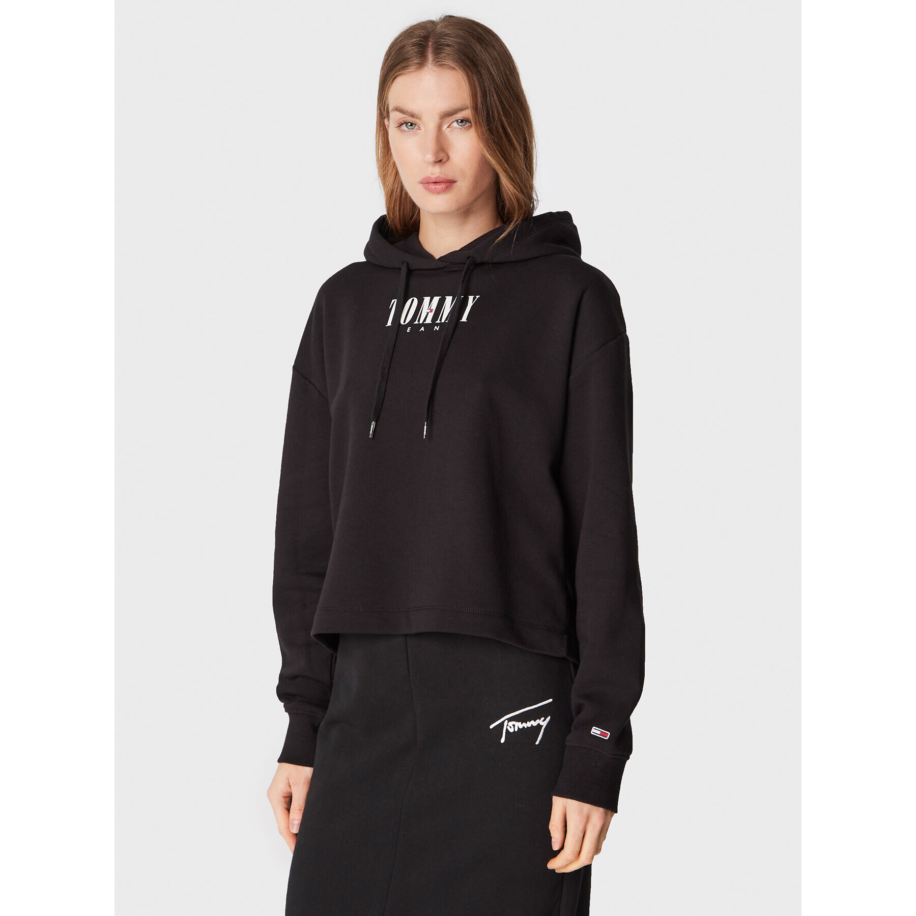 Tommy Jeans Pulóver Essential Logo DW0DW14327 Fekete Relaxed Fit - Pepit.hu