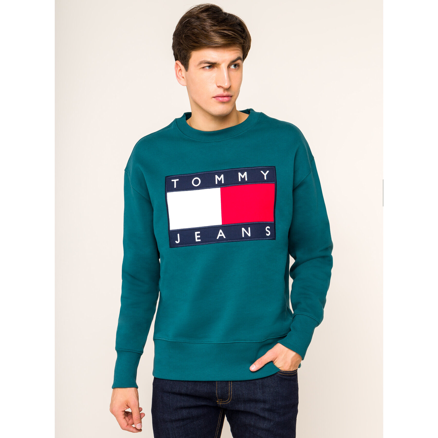 Tommy Jeans Pulóver Flag Crew DM0DM07201 Zöld Regular Fit - Pepit.hu