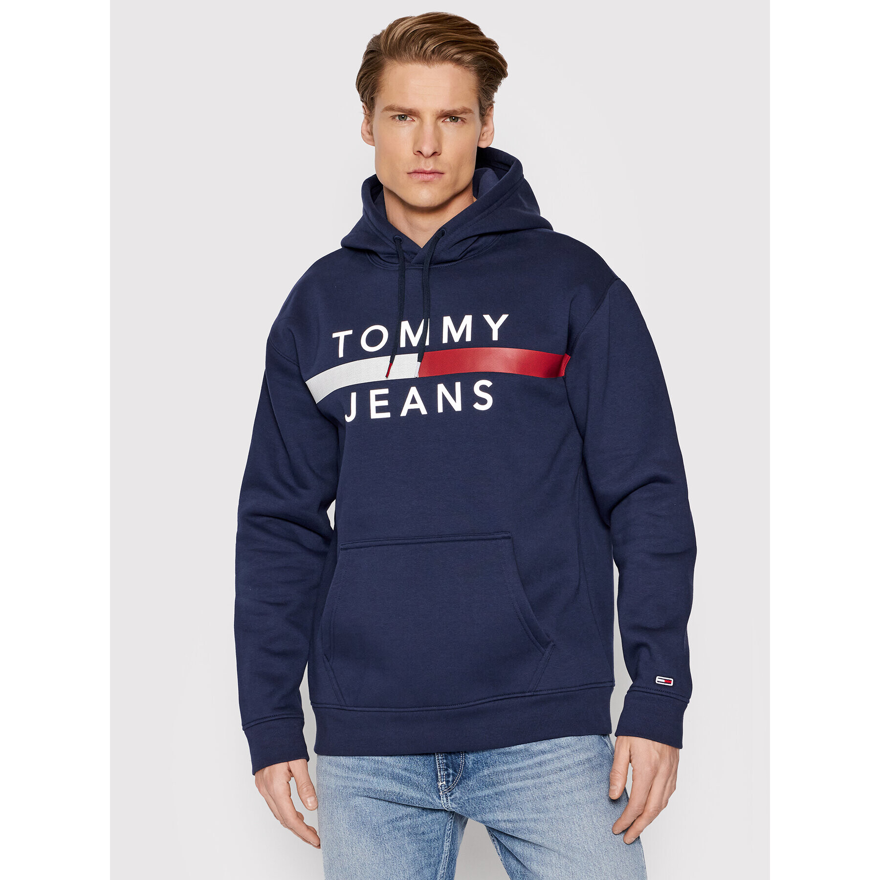 Tommy Jeans Pulóver Reflective Flag DM0DM07410 Sötétkék Regular Fit - Pepit.hu