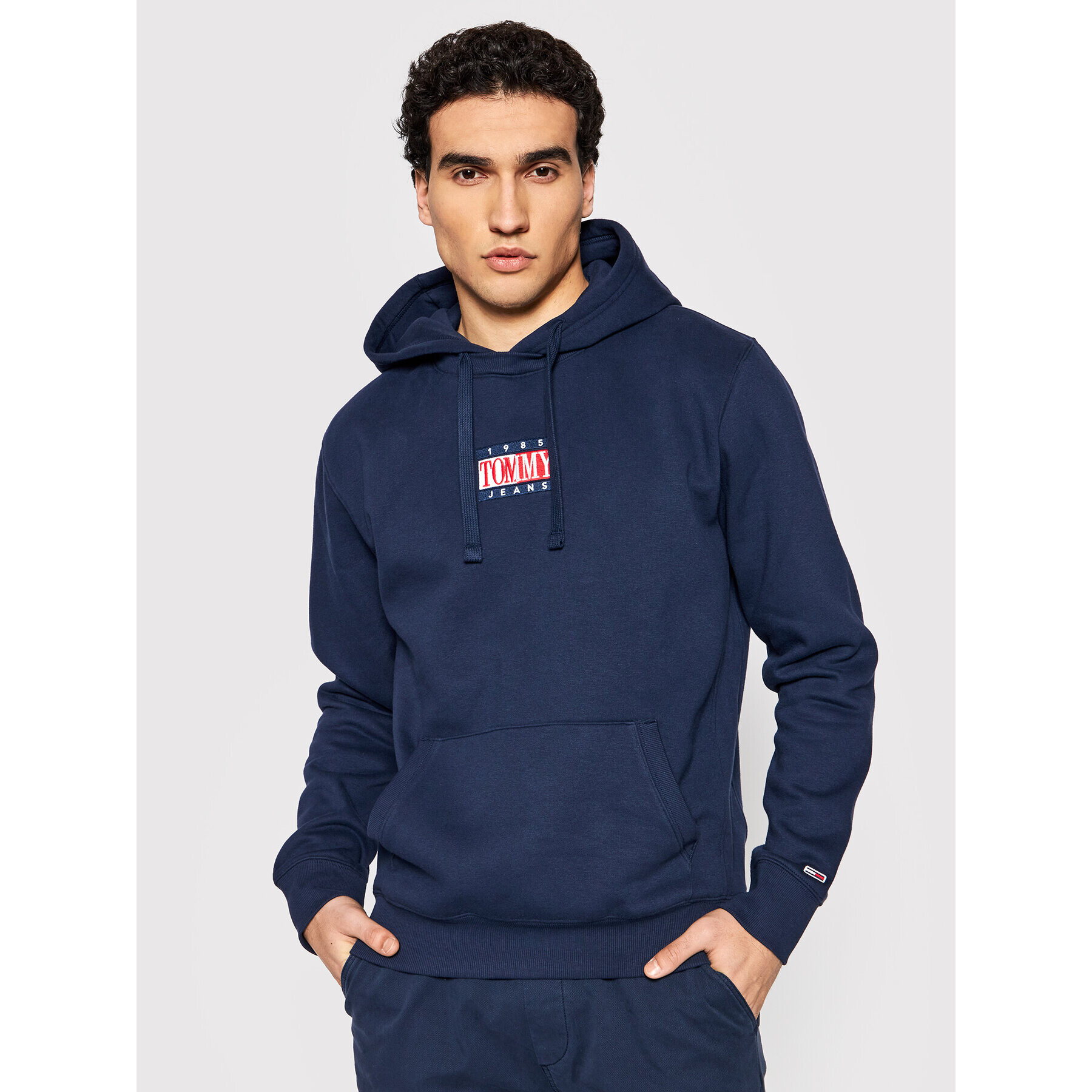 Tommy Jeans Pulóver Timless DM0DM12372 Sötétkék Regular Fit - Pepit.hu