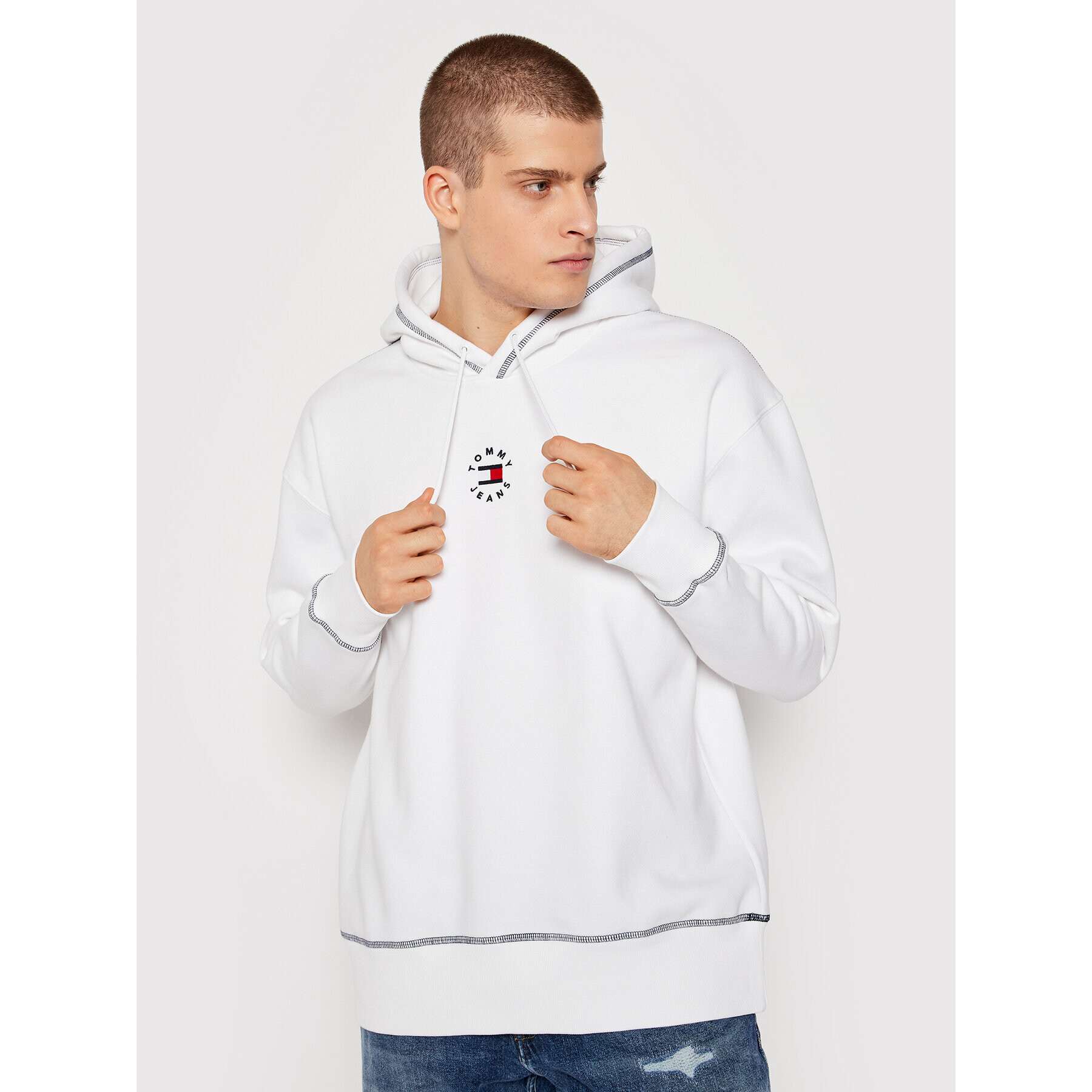 Tommy Jeans Pulóver Tiny Circular DM0DM11723 Fehér Relaxed Fit - Pepit.hu