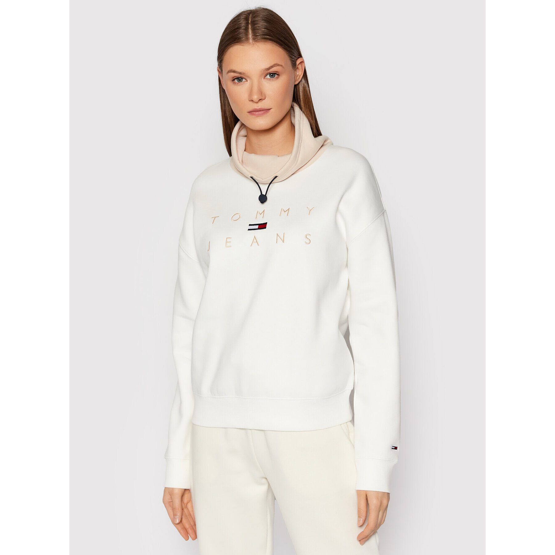 Tommy Jeans Pulóver Tjw Bxy Logo 3 Funnel Neck DW0DW11191 Fehér Boxy Fit - Pepit.hu