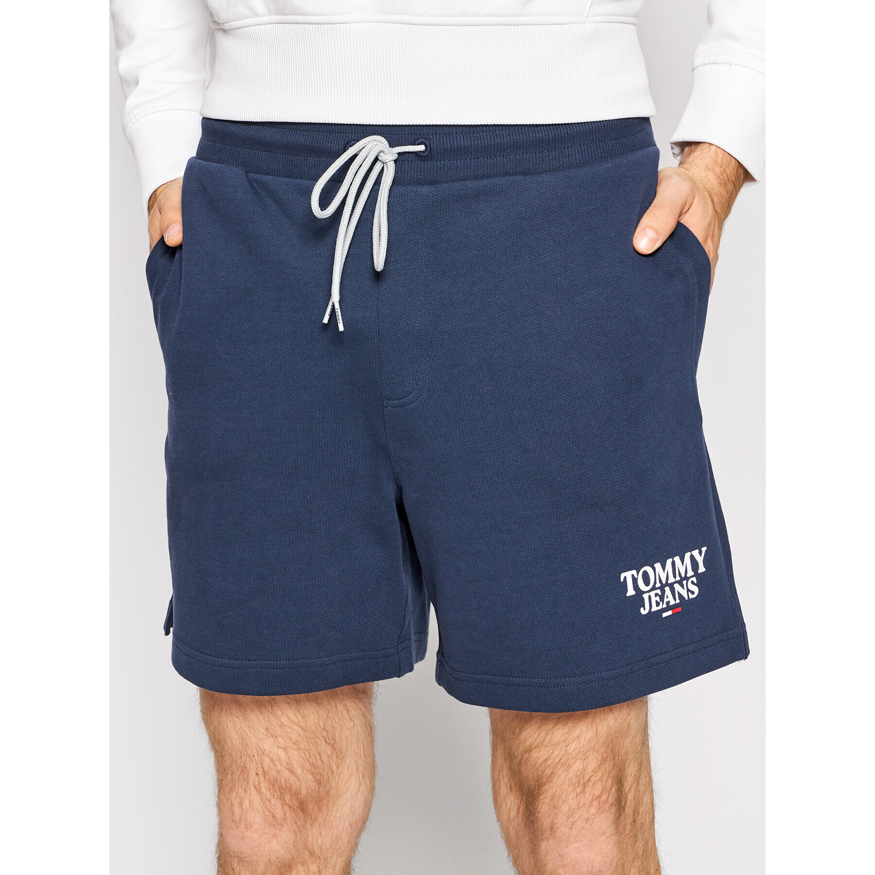 Tommy Jeans Sport rövidnadrág Entry Graphic DM0DM13342 Sötétkék Regular Fit - Pepit.hu