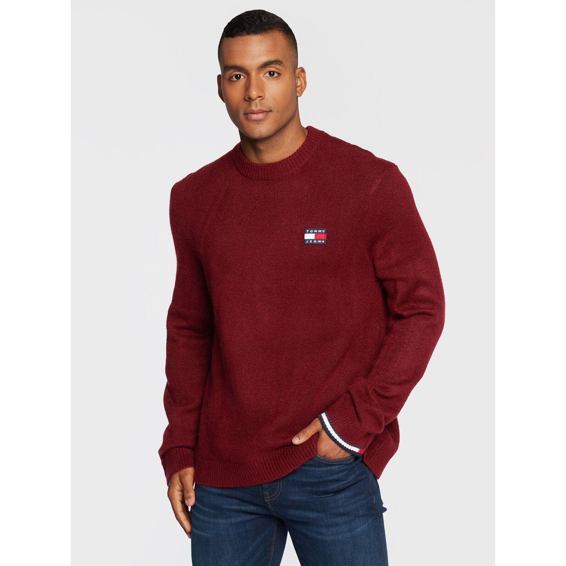 Tommy Jeans Sweater Badge DM0DM15065 Bordó Relaxed Fit - Pepit.hu