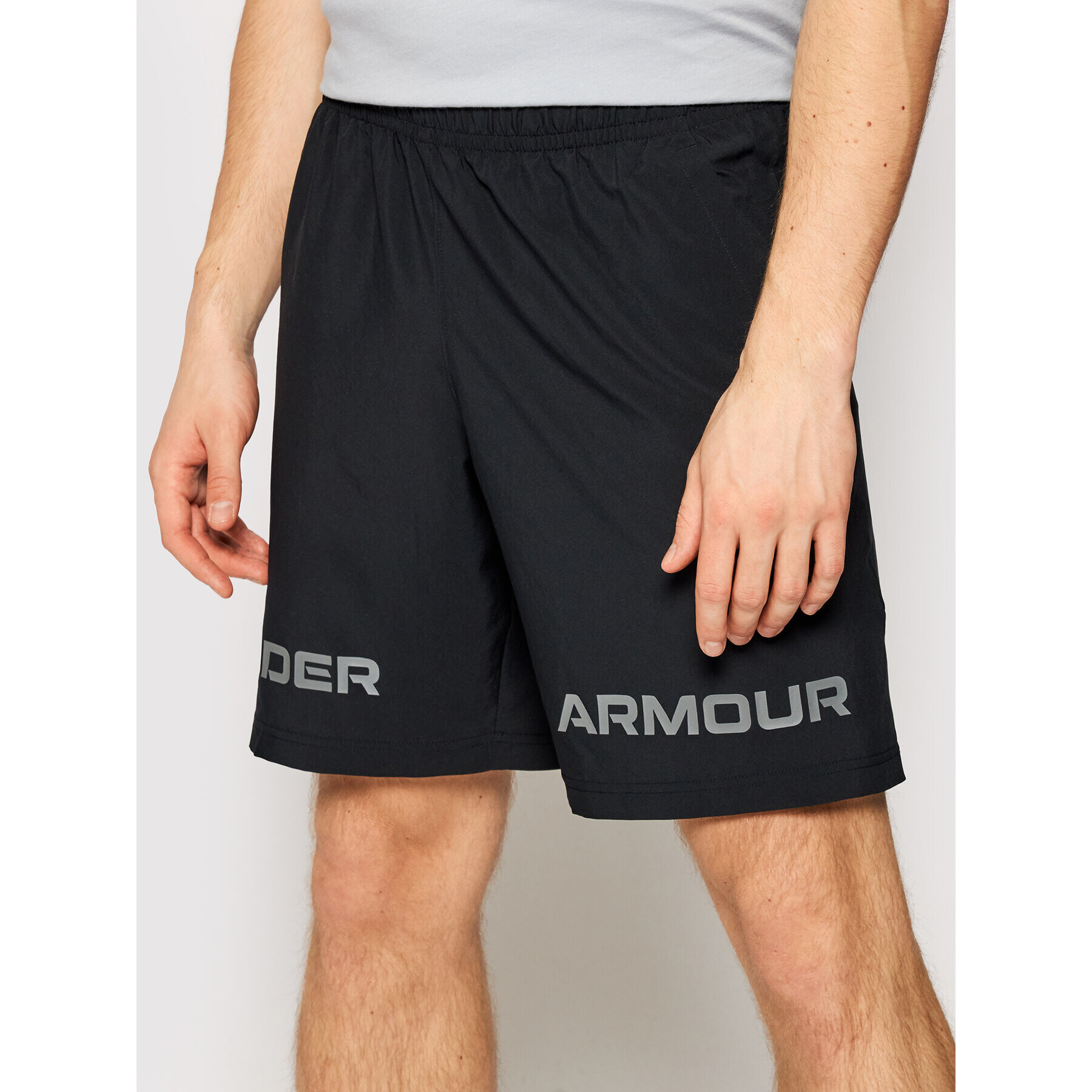 Under Armour Sport rövidnadrág Woven Graphic Wordmark 1361433 Fekete Loose Fit - Pepit.hu